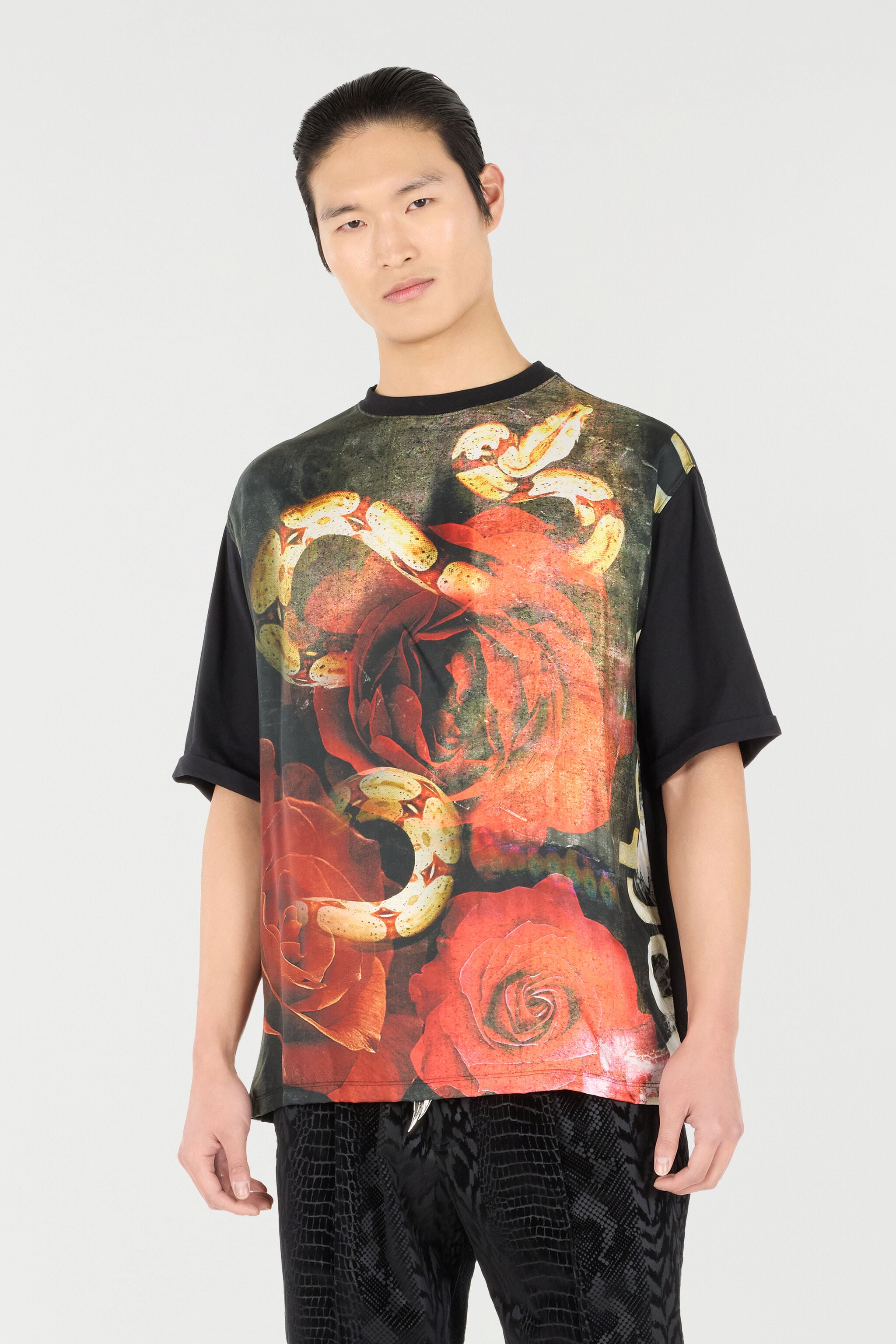 RC T-Shirt With Rose And Snake Print RC T-Shirt With Rose And Snake Print Red URT62C-4QN59