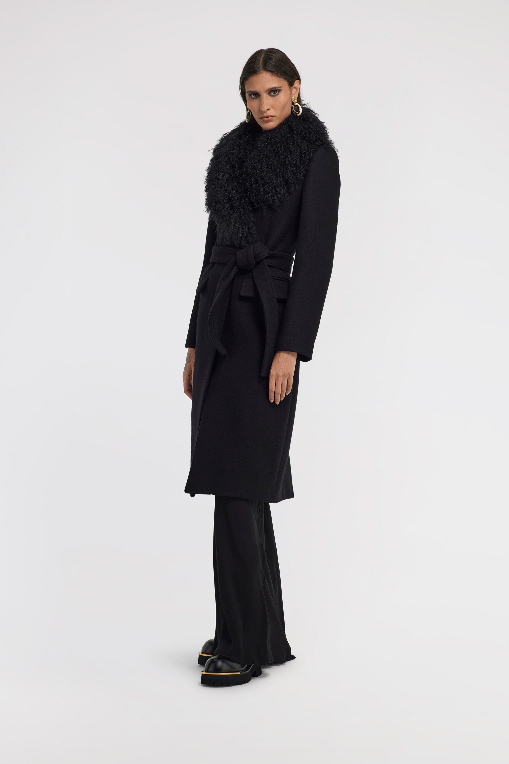 RC Black Virgin Wool Coat With Fur Collar RC Black Virgin Wool Coat With Fur Collar Black TKQ521-GA061