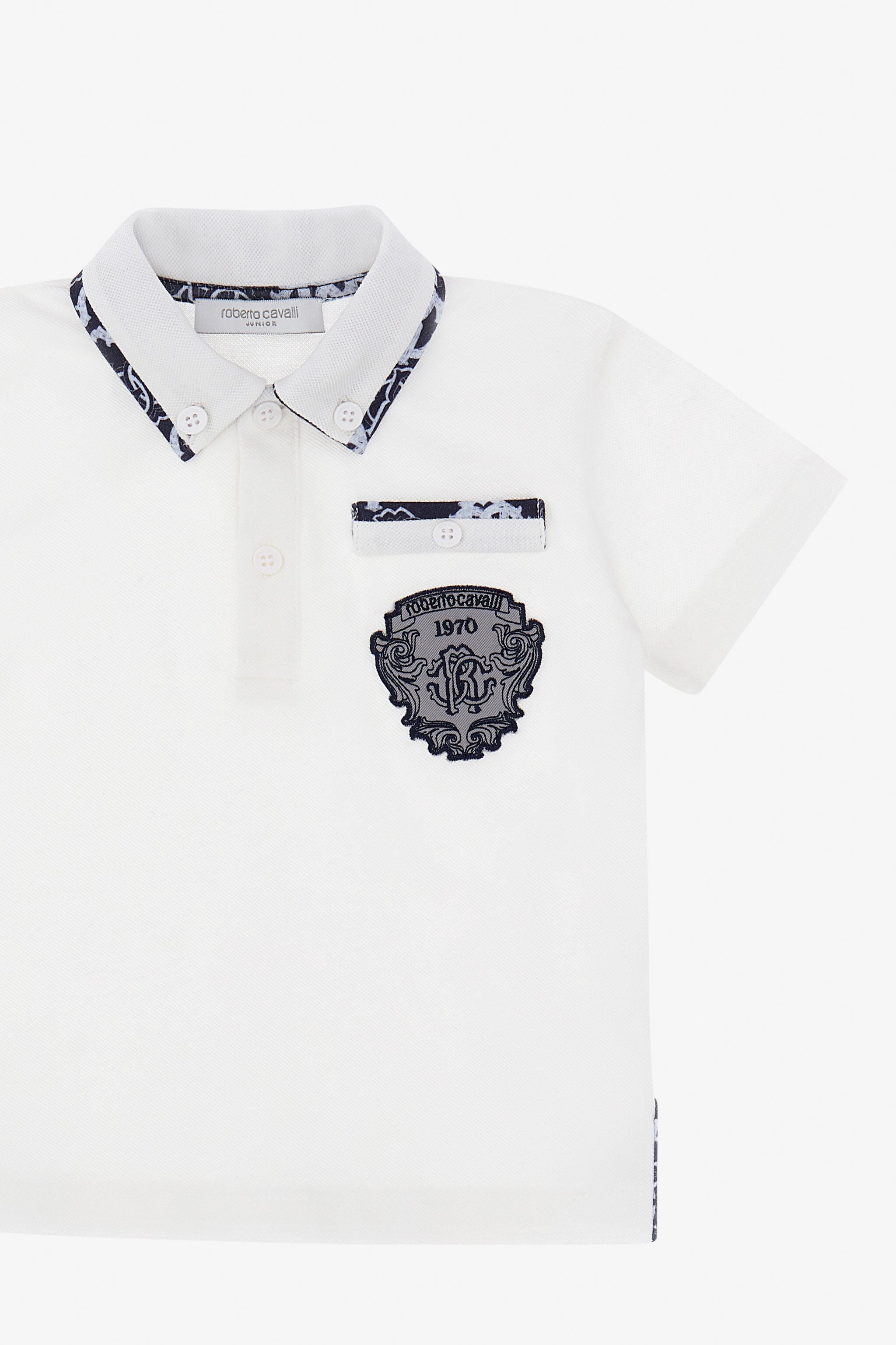 JU Polo Con Cuello Abotonado Y Emblema Blanco TJT637-KB002
