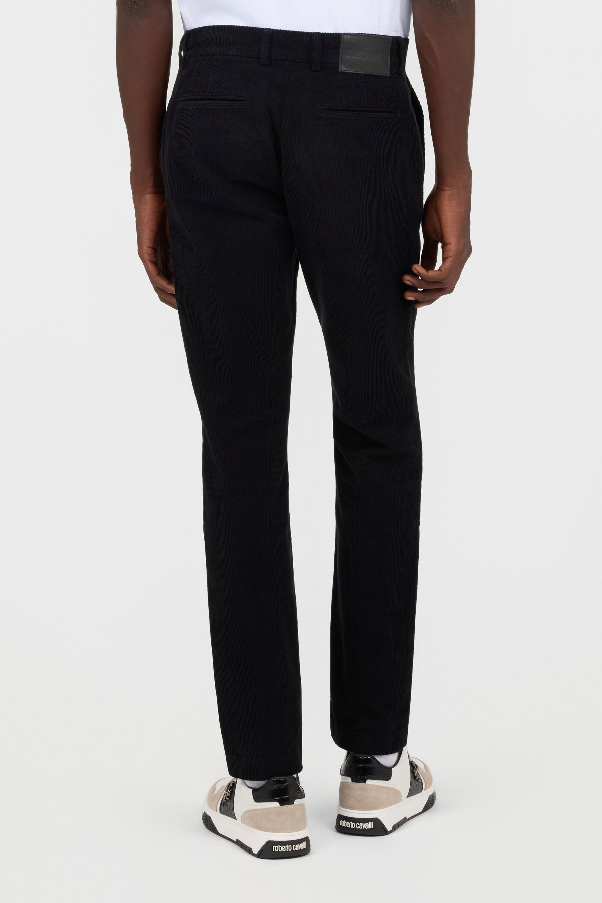 RC Pantalones de pana negro de pernera recta RC Pantalones de pana negro de pernera recta BLACK TOT20E-VL004