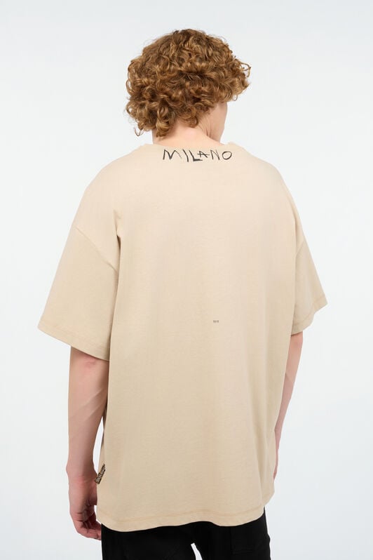 JC Distressed Crew-Neck T-Shirt With Logo JC Distressed Crew-Neck T-Shirt With Logo Light Brown UFT043-UF063
