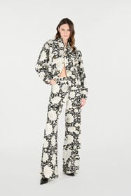 RC Denim Jacket With Flowers Black/White VQJ420-DAP71