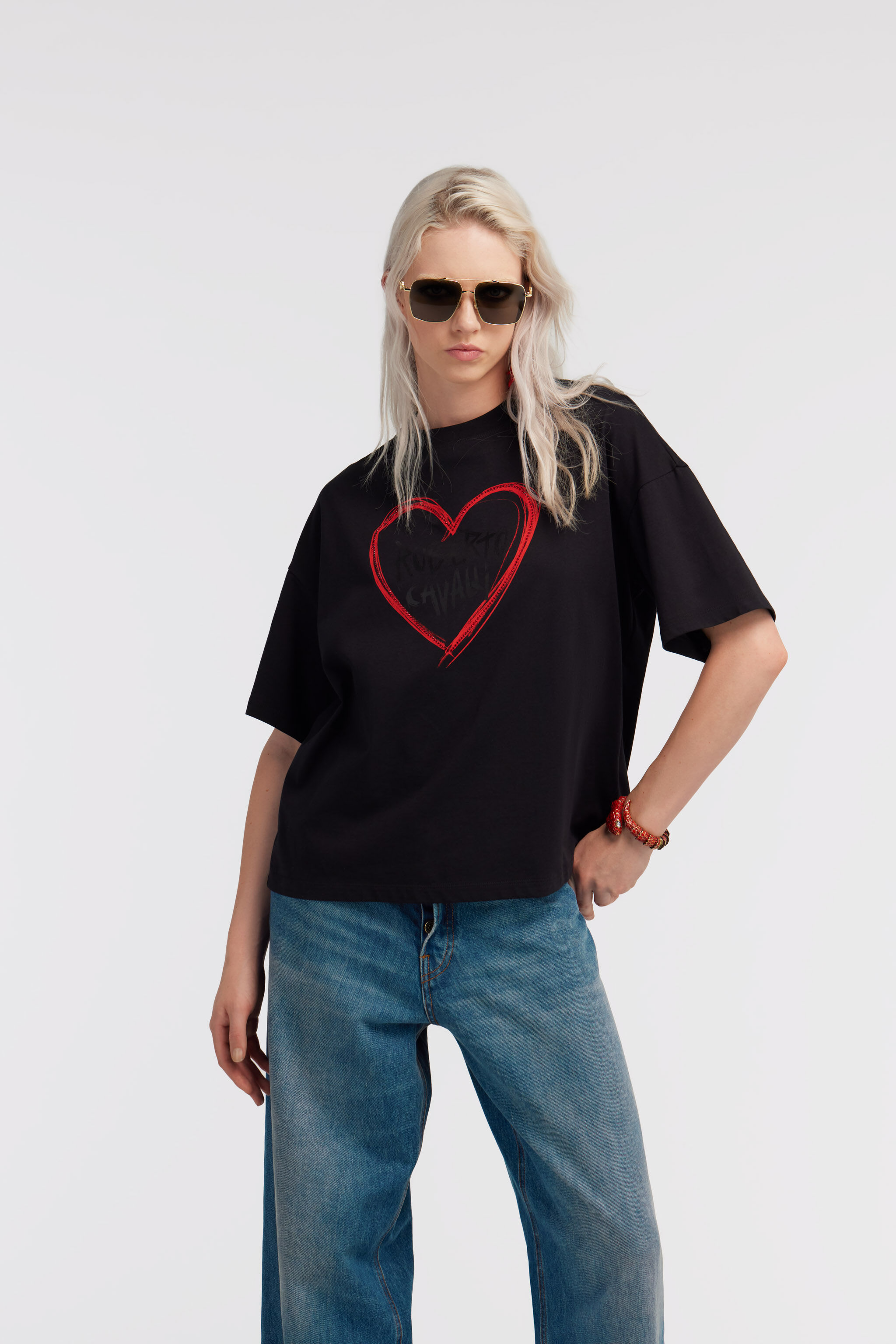 RC Schwarzes T-Shirt mit Herz-Logo Schwarz SKT62C-JD062