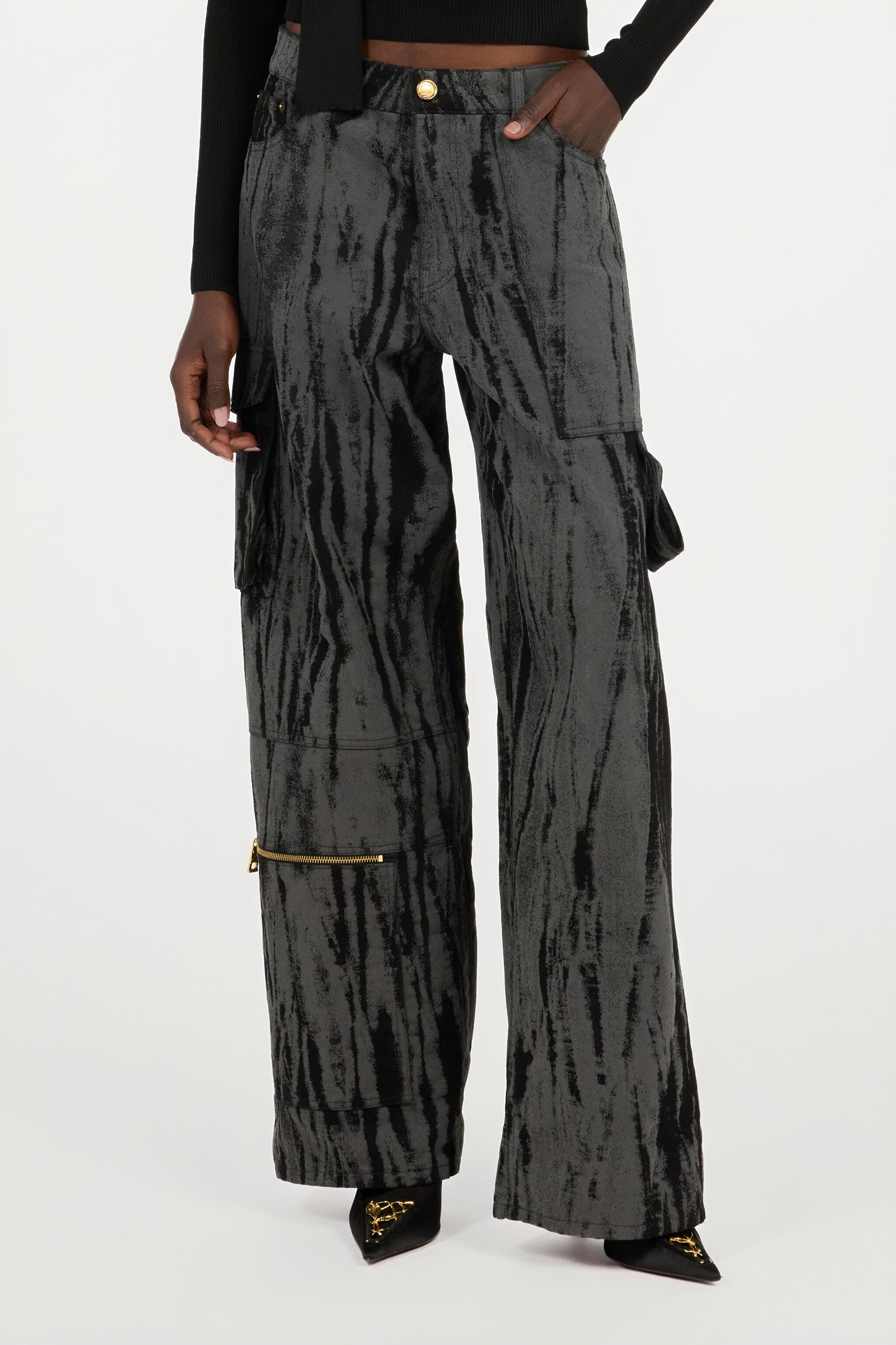 RC Black Denim Jeans With A Streak Effect RC Black Denim Jeans With A Streak Effect Black VWJ250-DE013