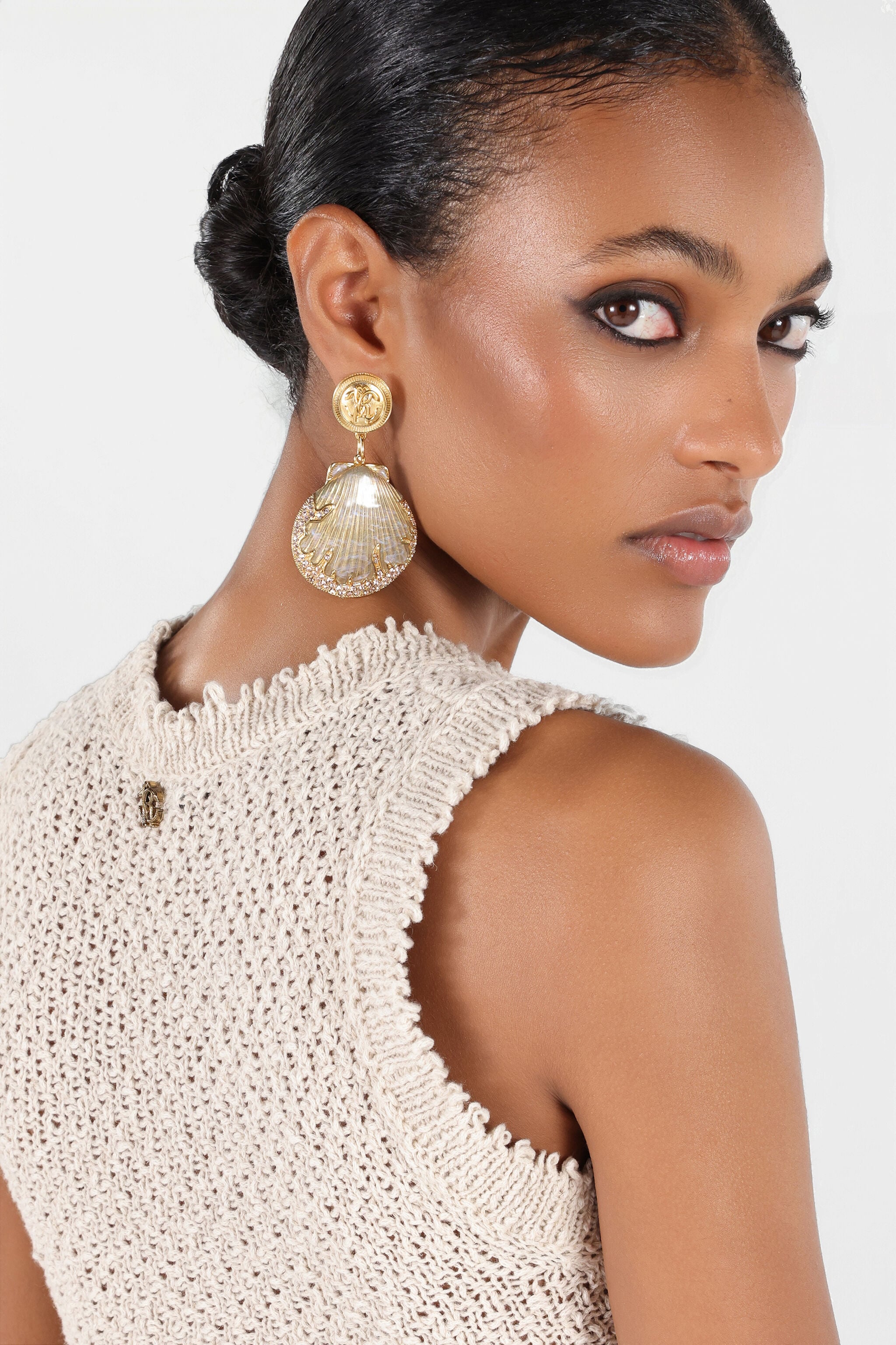 RC Earrings With Shells And Crystals RC Earrings With Shells And Crystals Gold UWG016-AM072