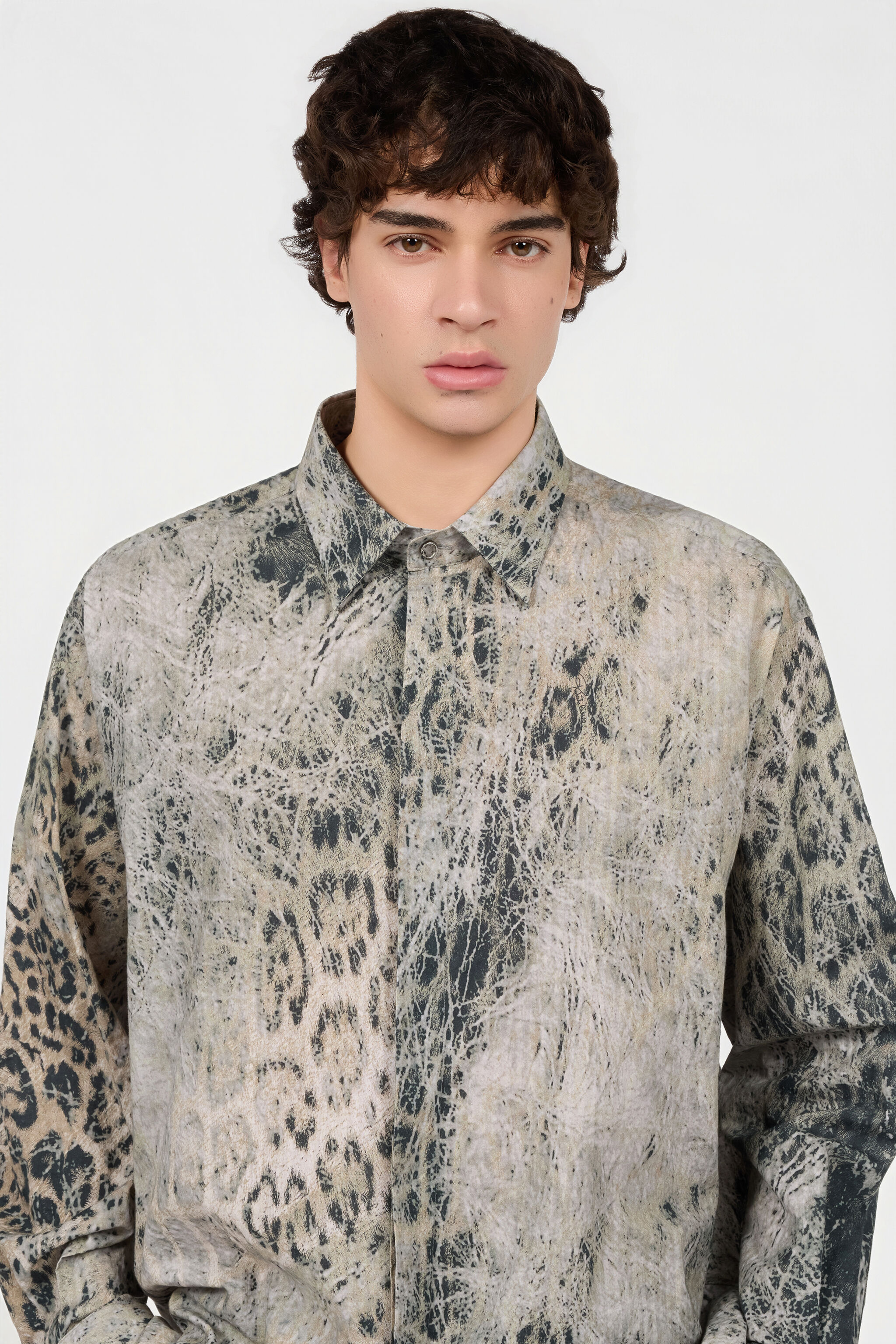 RC Camisa Estampado Jaguar RC Camisa Estampado Jaguar GREY/BLACK XNT720-CHR30