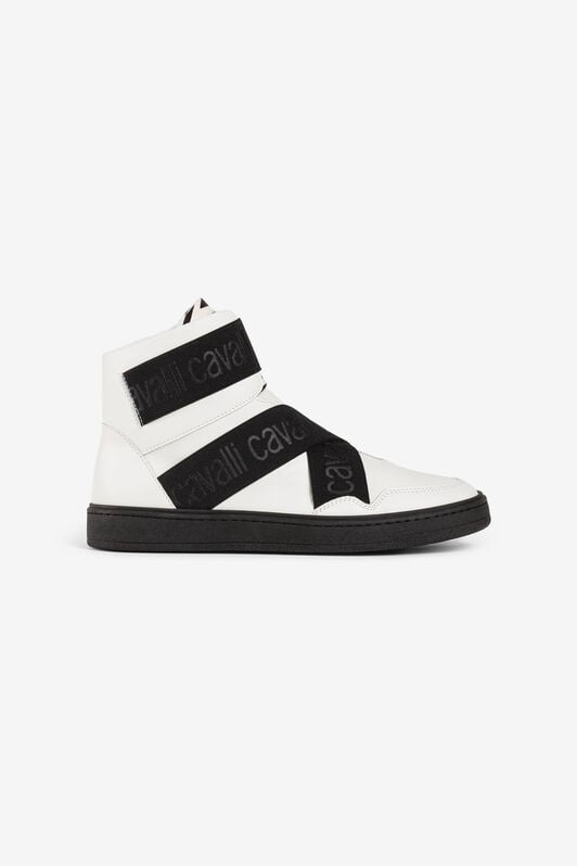 JU Logo-Print Hi-Top Sneakers JU Logo-Print Hi-Top Sneakers Blanco/Negro PJS031-PN003