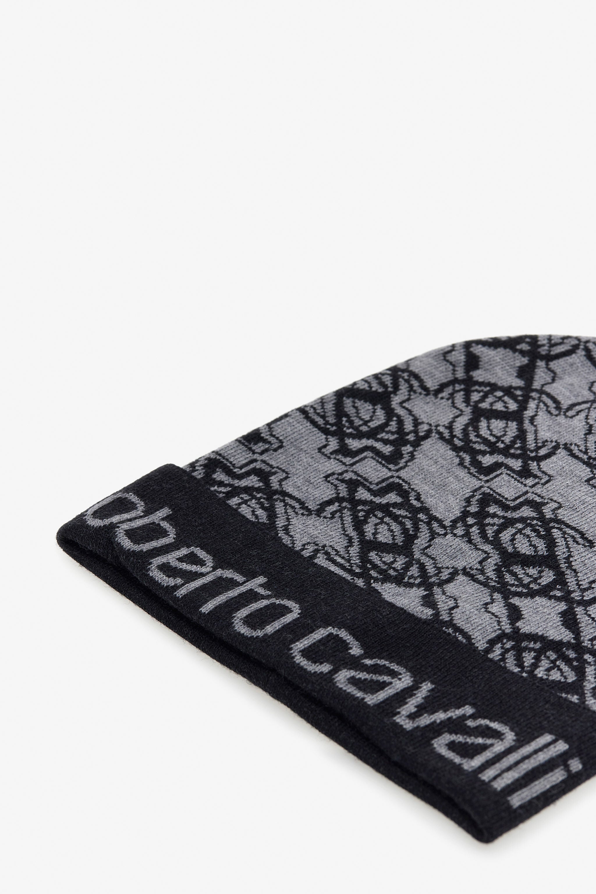 RC Wool Blend Beanie with RC Monogram and Logo RC Wool Blend Beanie with RC Monogram and Logo Black TALR13-IR030