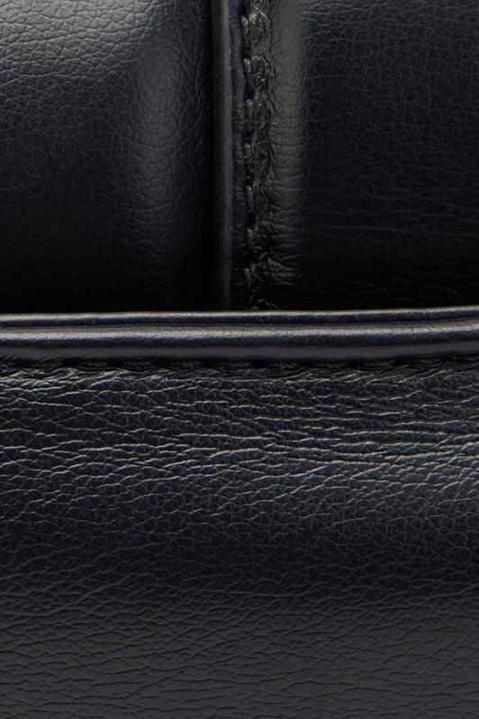 JC Schwarze Schultertasche Mit Schlangenschnalle JC Schwarze Schultertasche Mit Schlangenschnalle BLACK UFB051-UF420