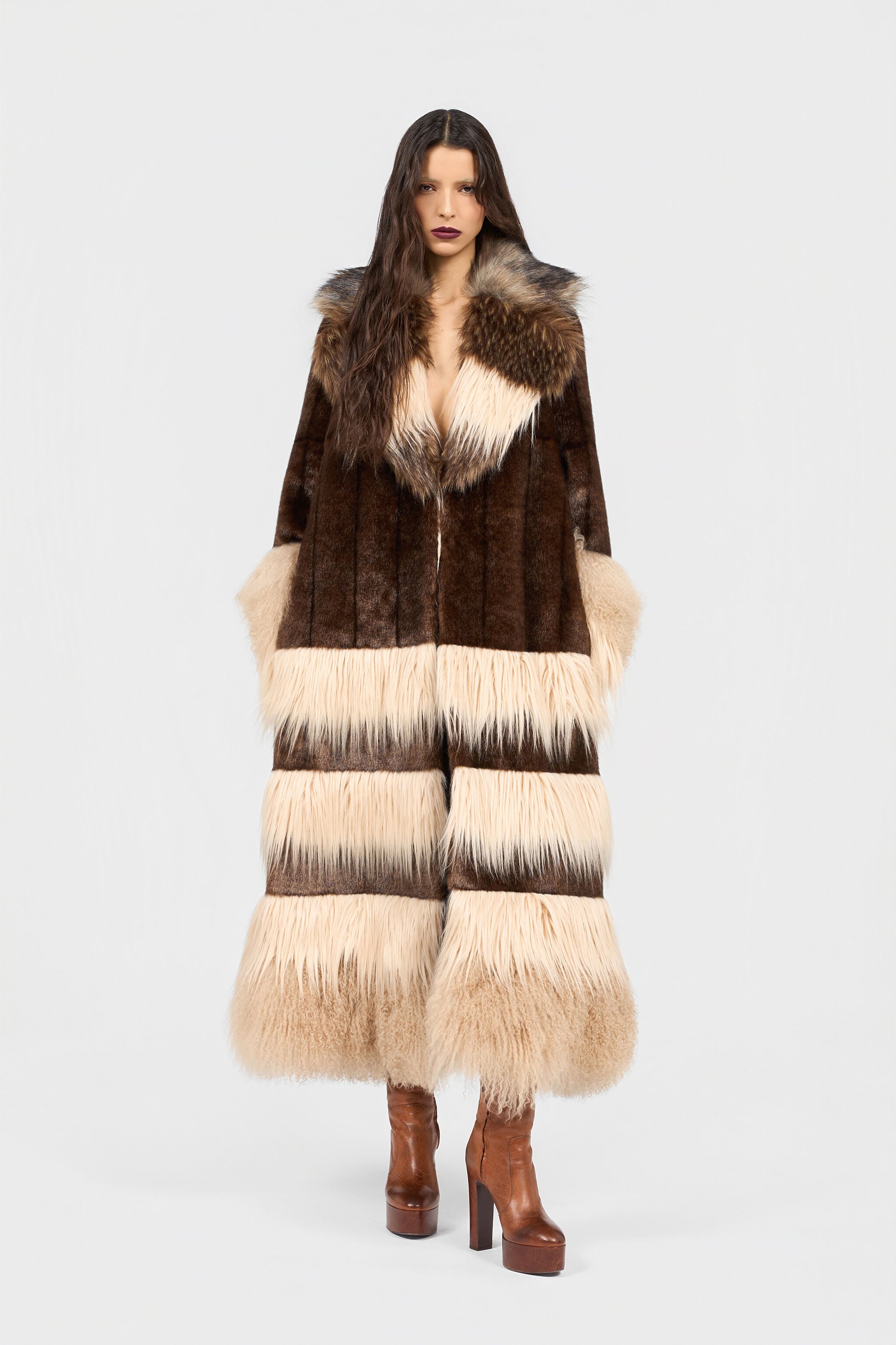 RC Cappotto Marrone In Faux Fur RC Cappotto Marrone In Faux Fur BROWN XQT504-FY033