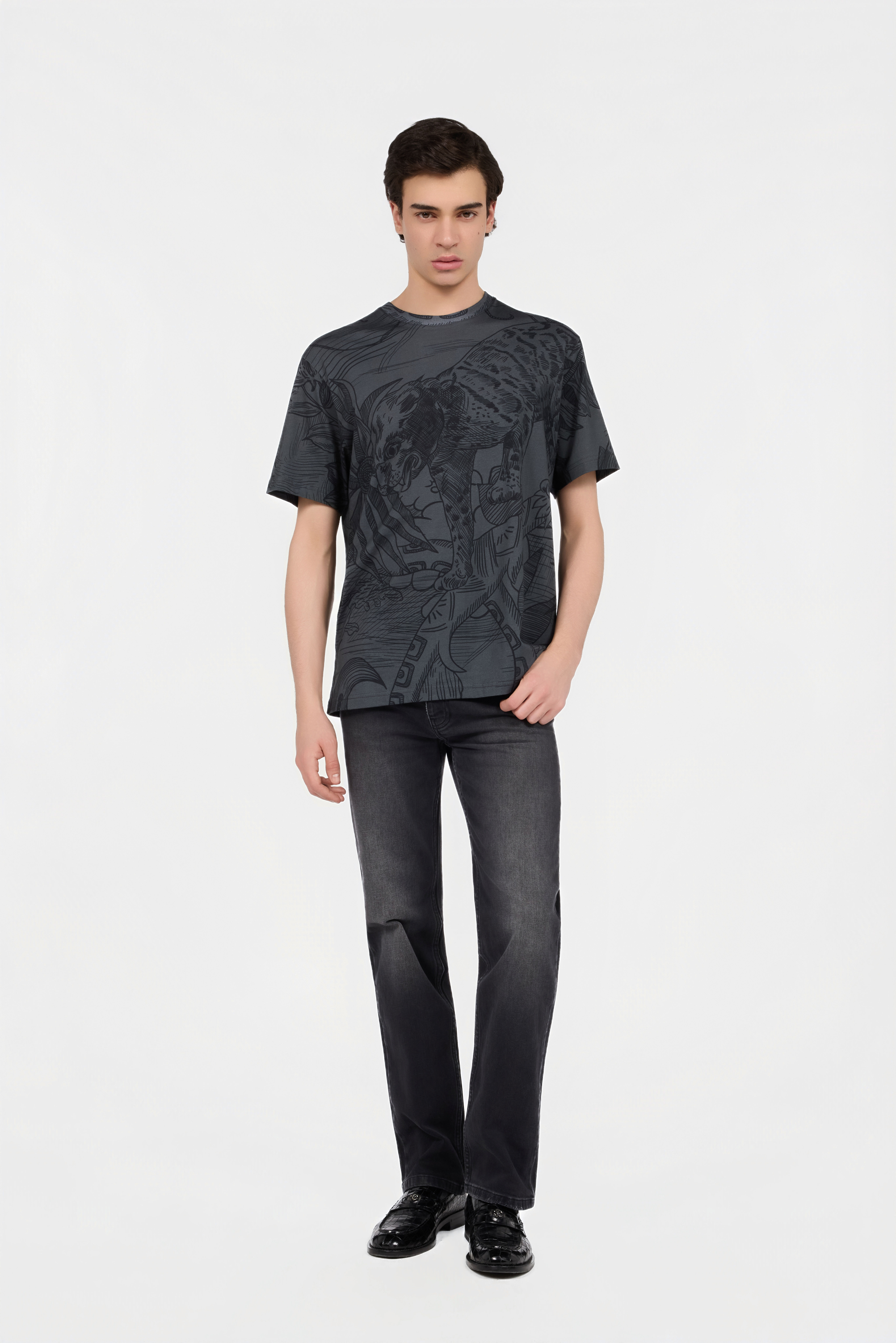 JC Straight Fit Jeans in Verwaschenem Schwarz JC Straight Fit Jeans in Verwaschenem Schwarz BLACK BLACK UFJ003-UF023