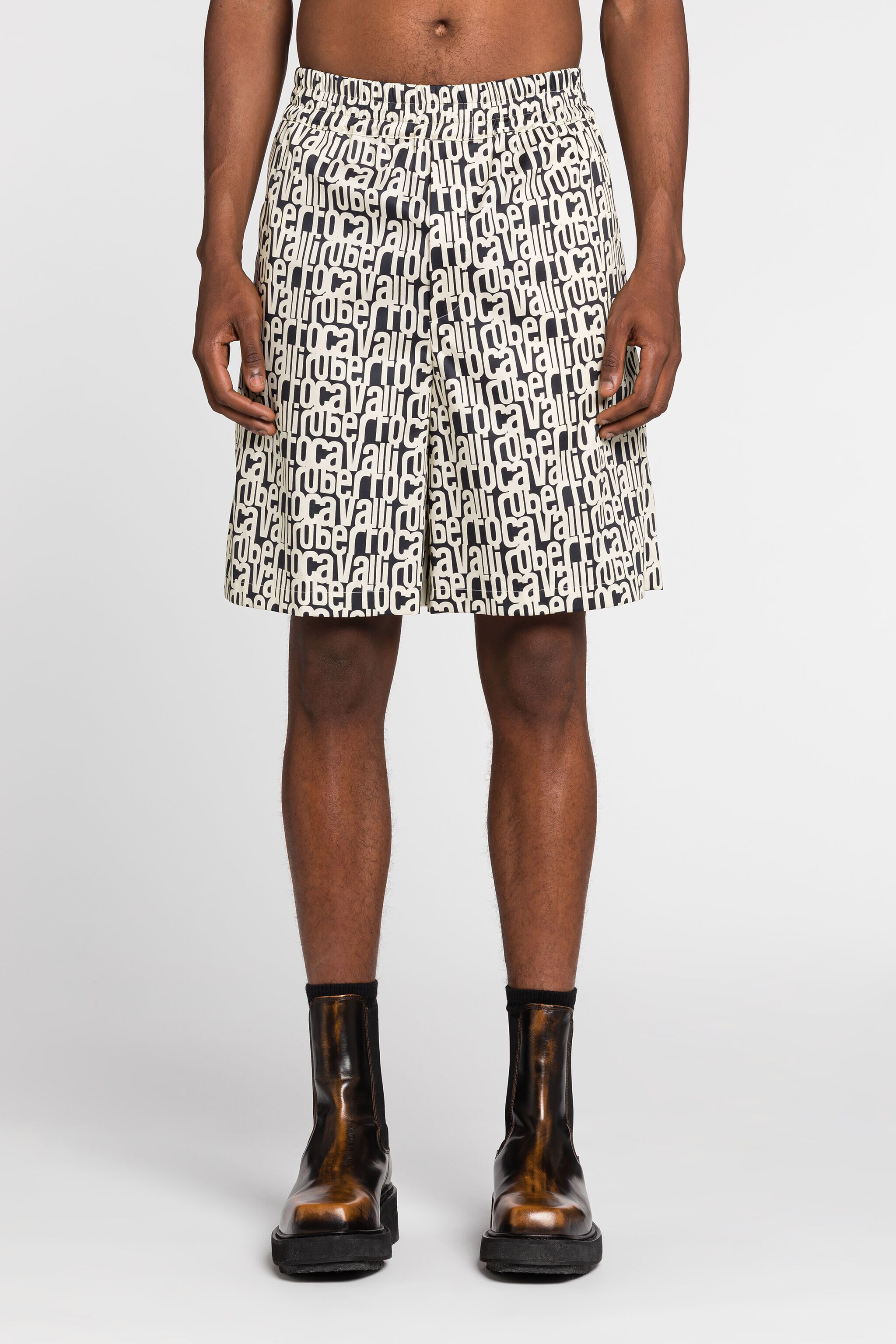 RC Logo-Print Cotton Shorts RC Logo-Print Cotton Shorts Black/White RRT241-1Z020