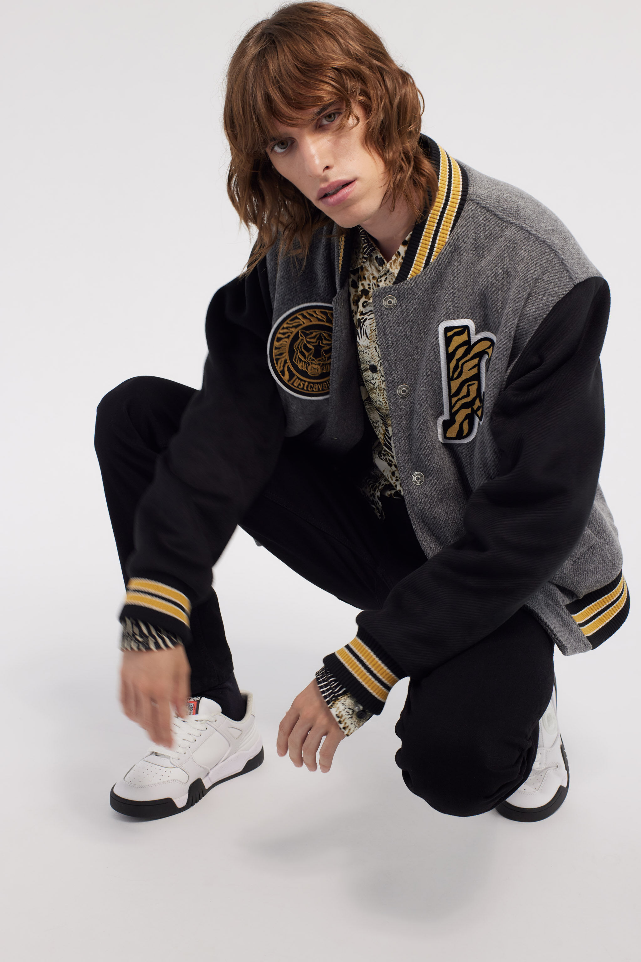 JC Just Cavalli Logo Bomber JC Just Cavalli Logo Bomber Grau RRT021-RR283