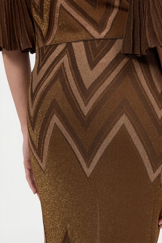 RC Chevron Jacquard Lurex Knit Skirt RC Chevron Jacquard Lurex Knit Skirt BROWN/PINK XQM301-MO007