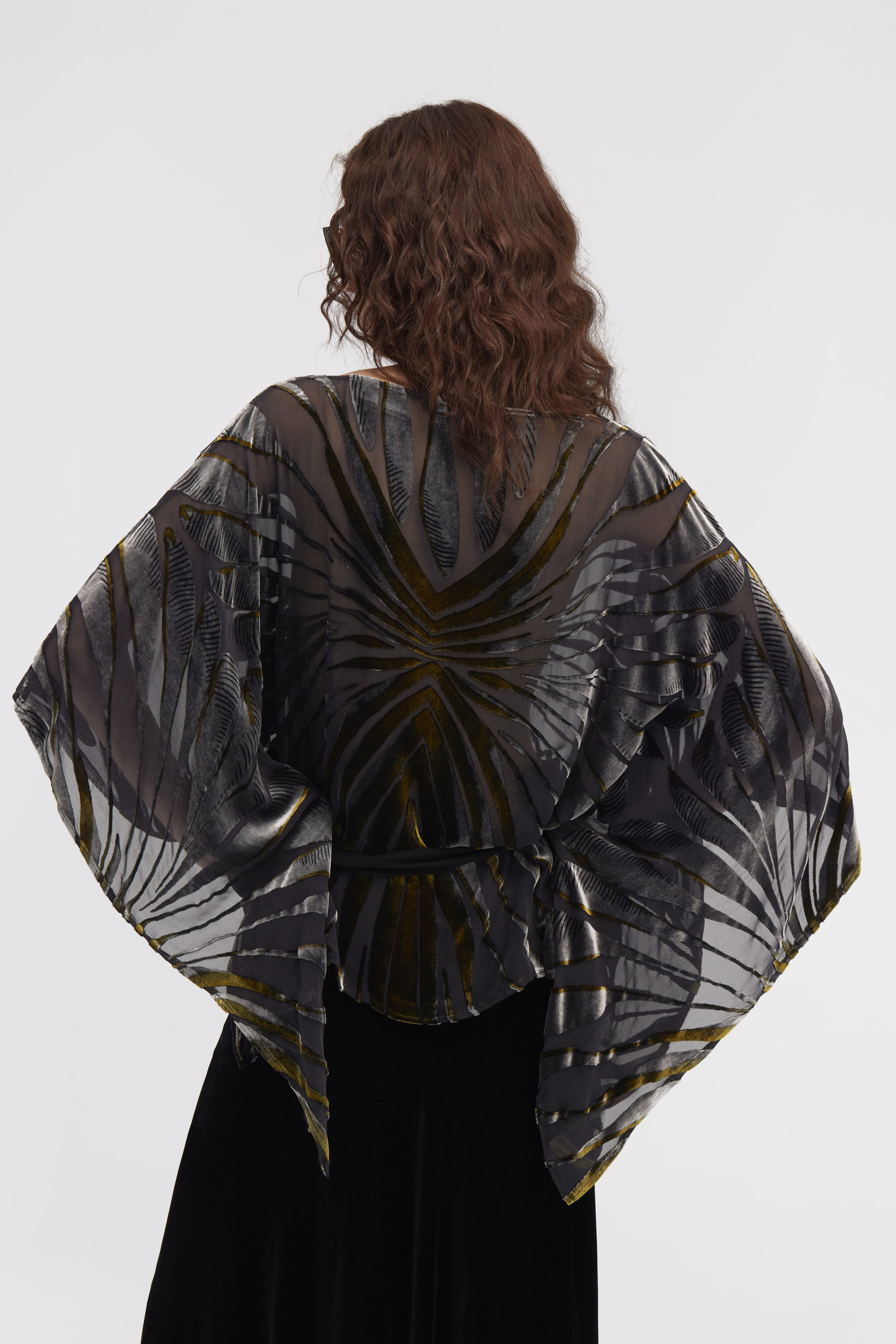 RC Blusa caftano stampata nera con cintura a fusciacca RC Blusa caftano stampata nera con cintura a fusciacca Nero RWT725-VLI15