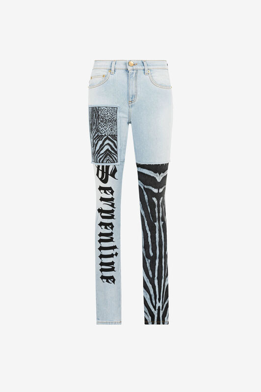 RC Jeans mit animalischer Patchwork-Print und Applikationen RC Jeans mit animalischer Patchwork-Print und Applikationen Hellblau OQJ232-DS020