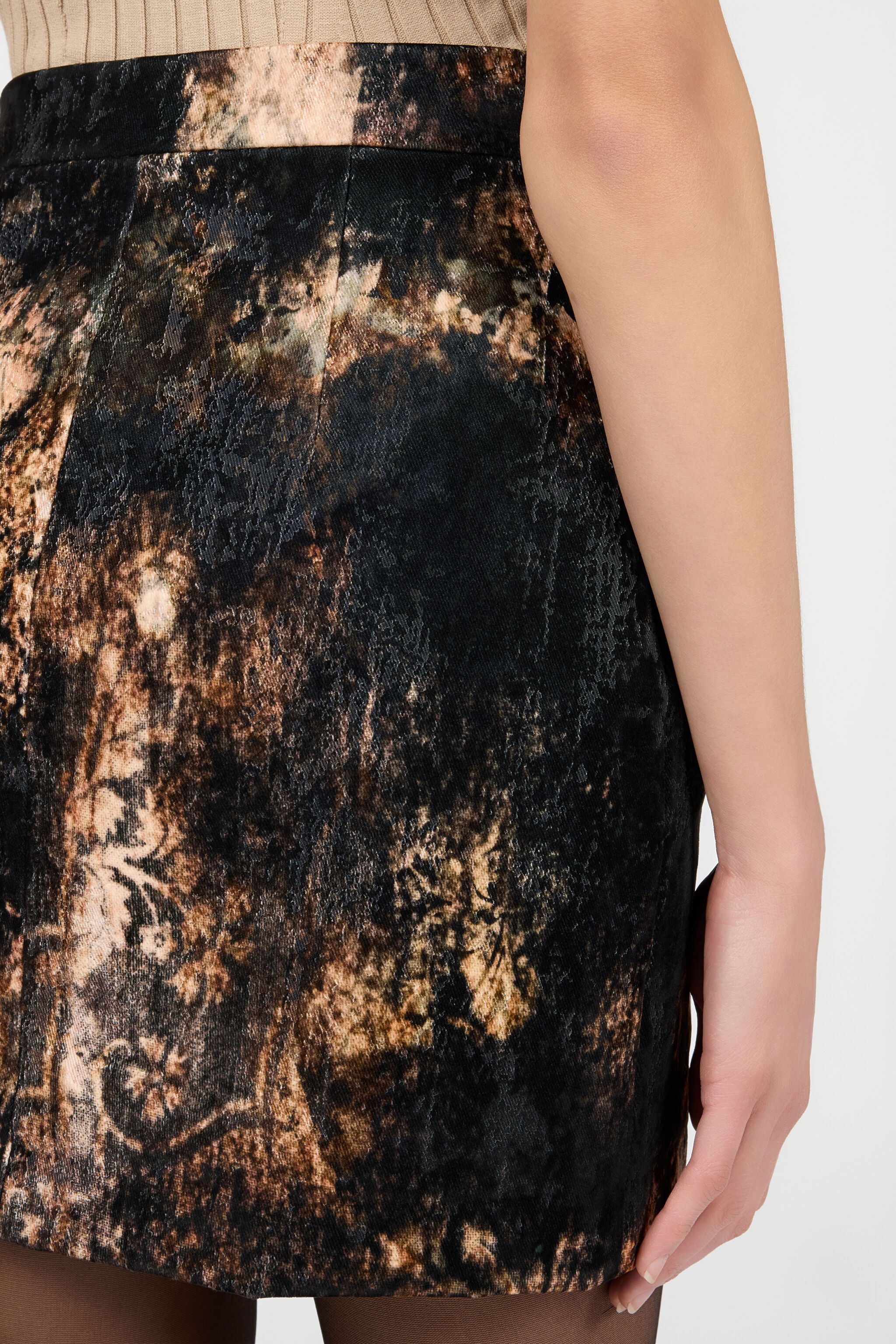 RC Mini Skirt In Flock Gabardine With Tie-Dye Effect RC Mini Skirt In Flock Gabardine With Tie-Dye Effect IVORY/BLACK XQT308-CE048