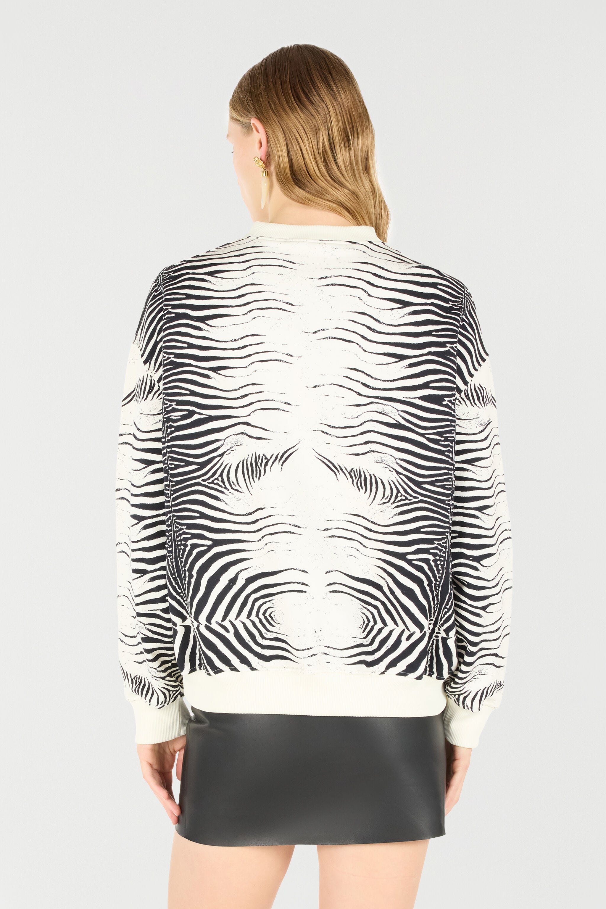 RC Sudadera con estampado cebra y logotipo RC Sudadera con estampado cebra y logotipo Negro/Blanco UKT67E-2GN49