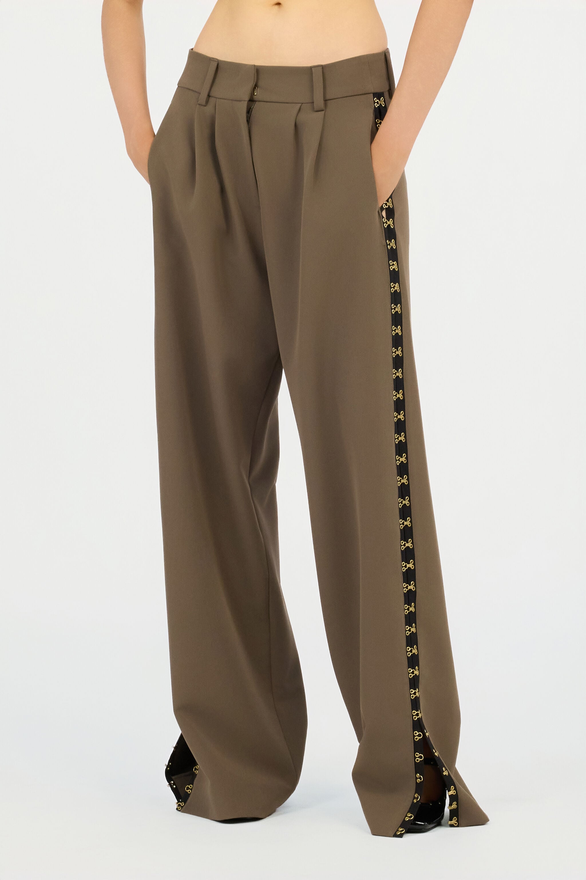JC Olive Green Wide-Leg Trousers With Hook And Eye Detail JC Olive Green Wide-Leg Trousers With Hook And Eye Detail VERDE 185 VFT143-VF222