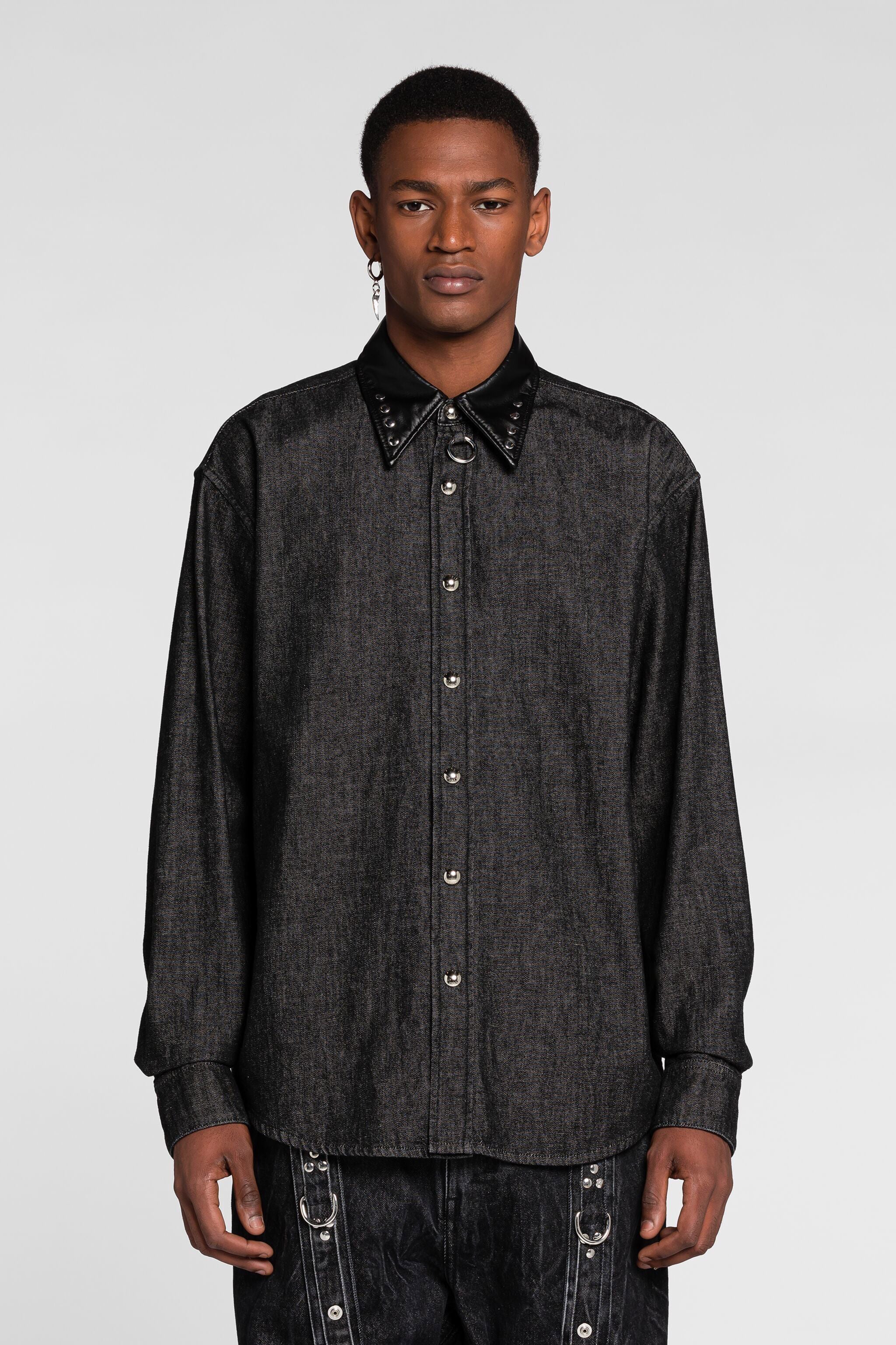 RC Camisa vaquera con tachuelas Negro PNJ761-DL001