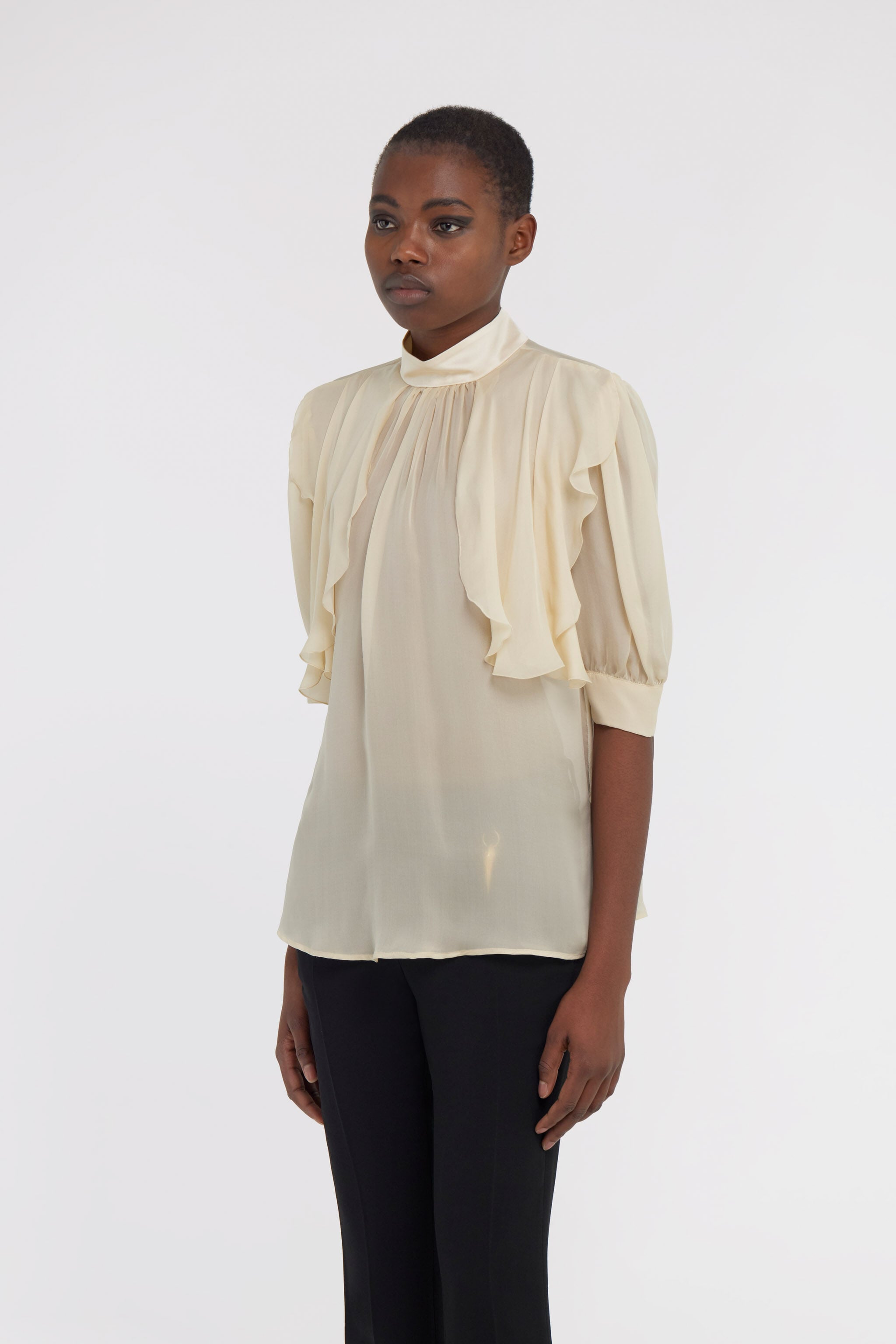 RC Semi-sheer high-neck blouse Ivory QWT701-CC001