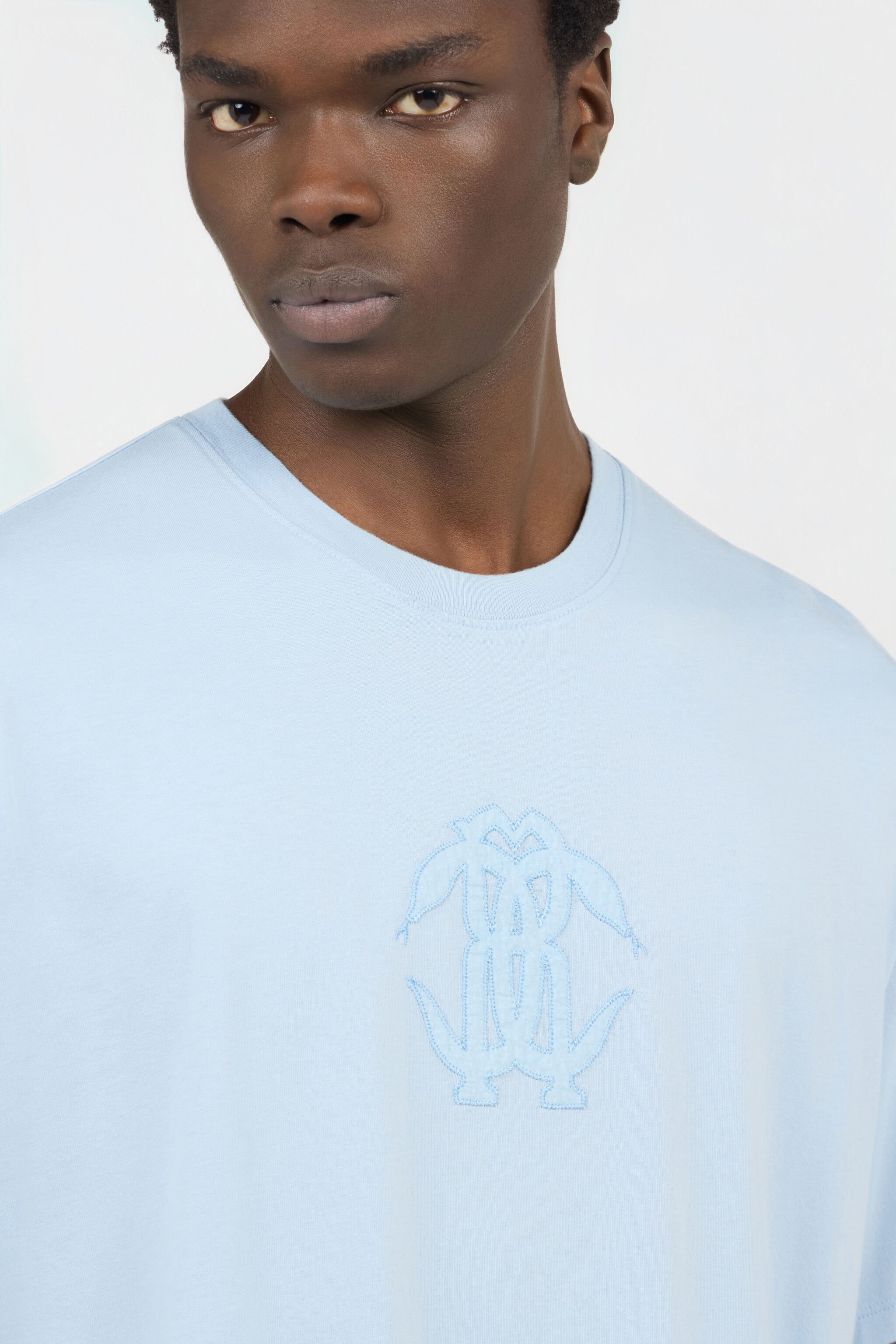 RC Light Blue T-shirt with Embroidered Logo BLUE SKY SOT60D-JD001