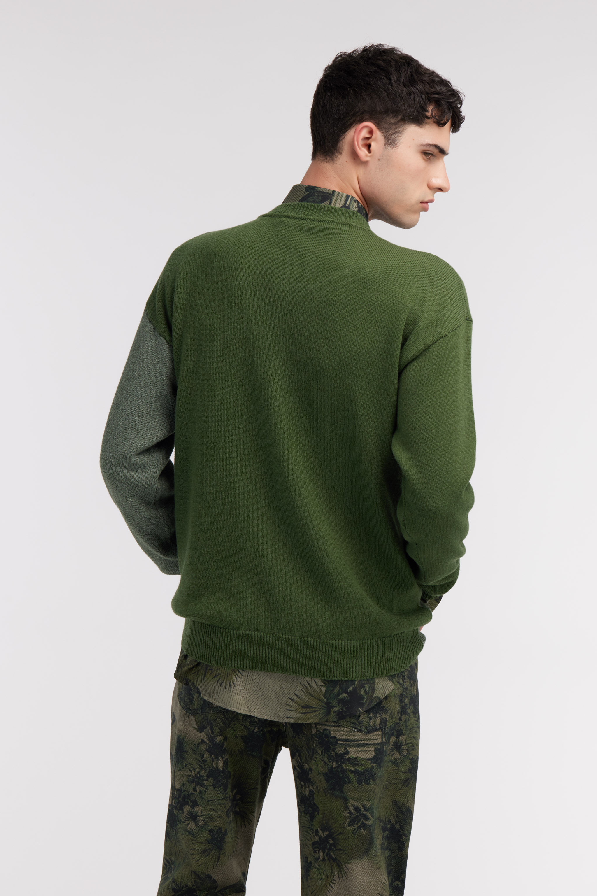 RC Green Two-Tone Sweater with Monogram RC Dark green SRM607-MQ062