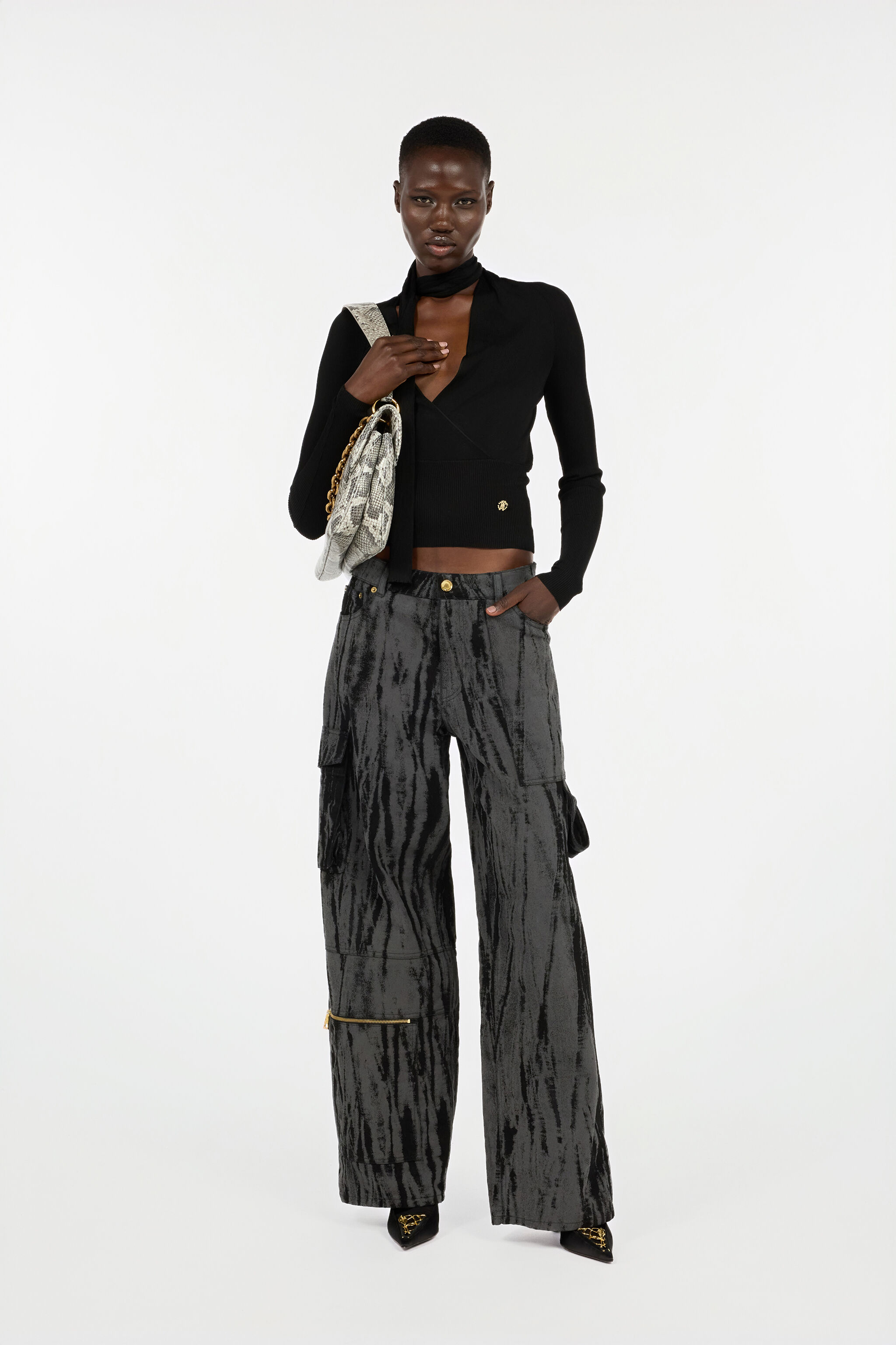 RC Black Jeans in Striated Effect Denim Noir VWJ250-DE013