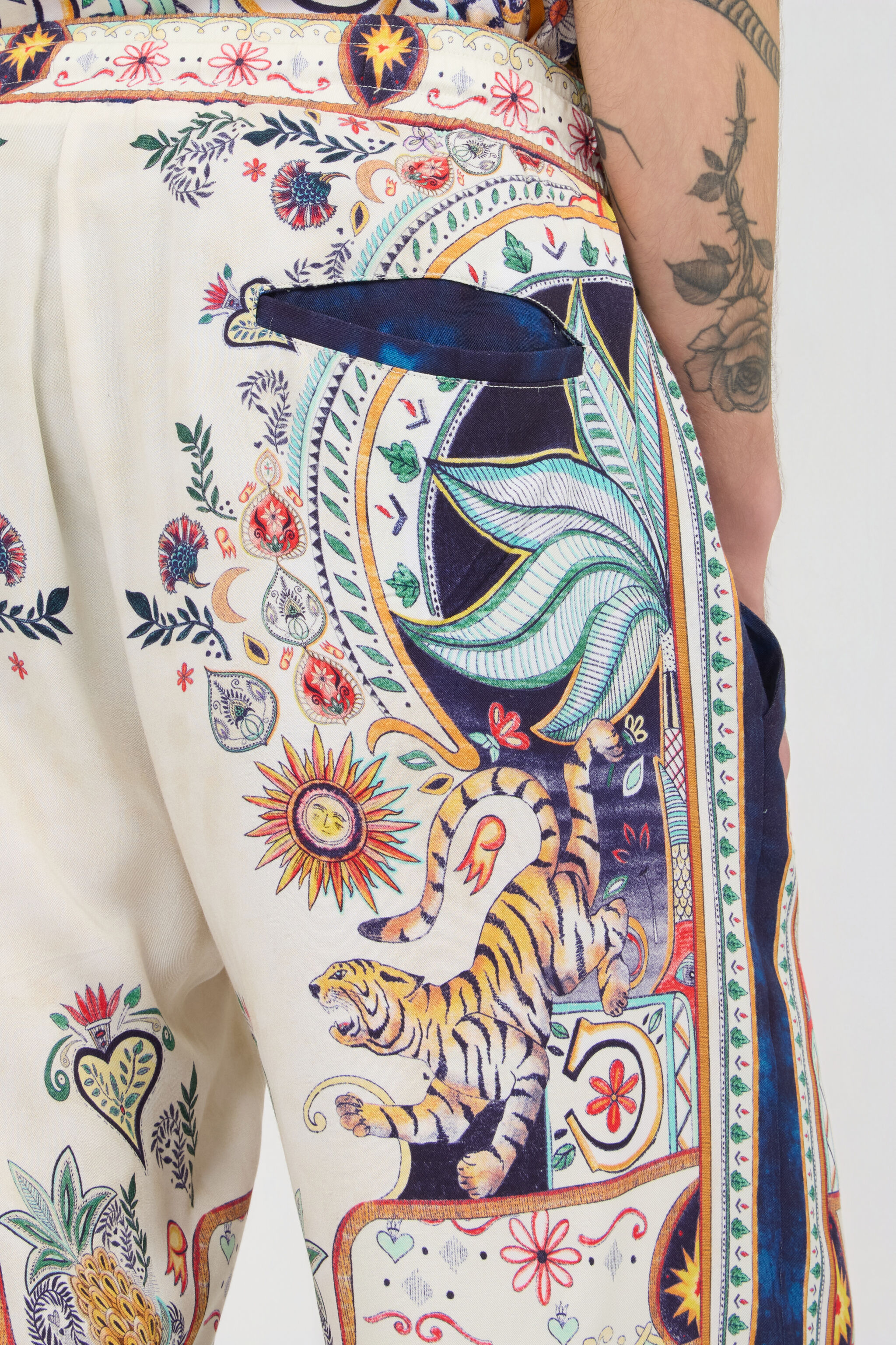 JC Shorts Stampa Tropical Garden OFF WHITE WFT014-WF041