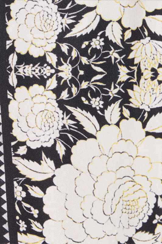 RC Pants with Floral Print RC Pants with Floral Print Black/White VNT266-4QP93