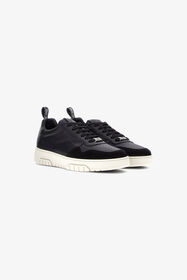 ${brand} Sneakers with Logo ${colorDescription} ${masterID}