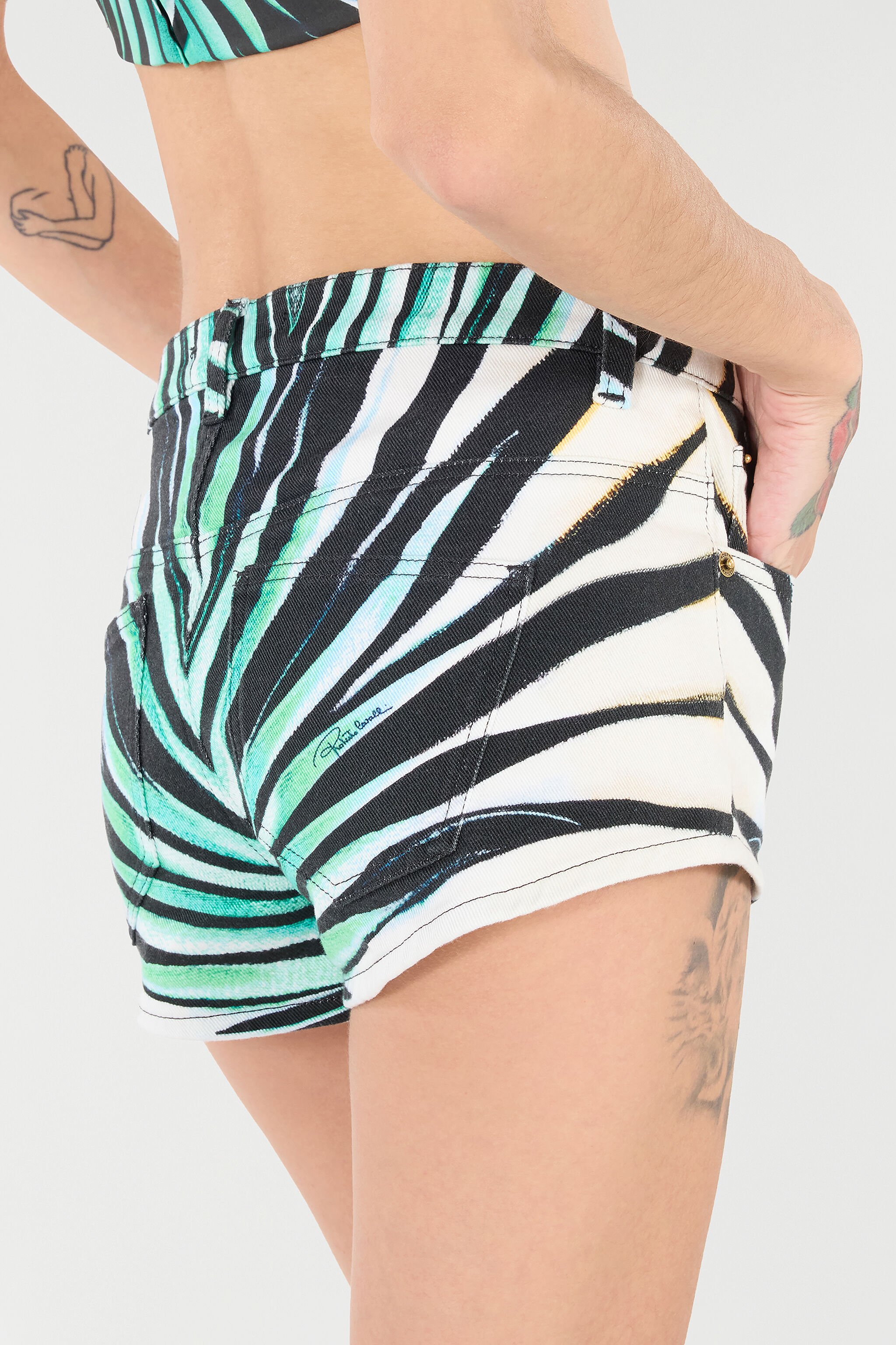 RC Ray Of Sea Print Shorts Light blue VKJ204-DAM33