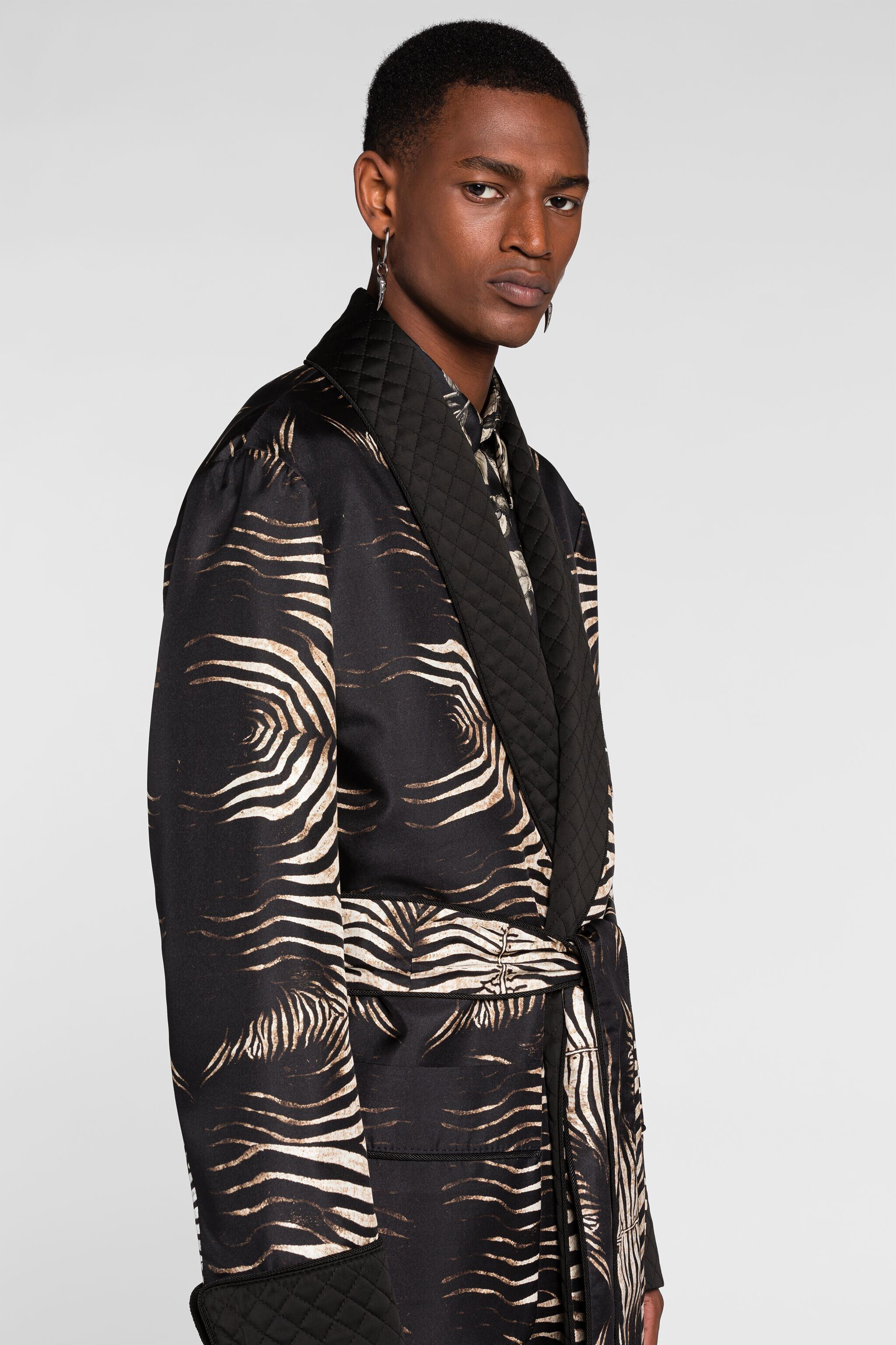 Zebra-Print Silk Smoking Jacket in NATURAL/BLACK for Men | Roberto Cavalli®