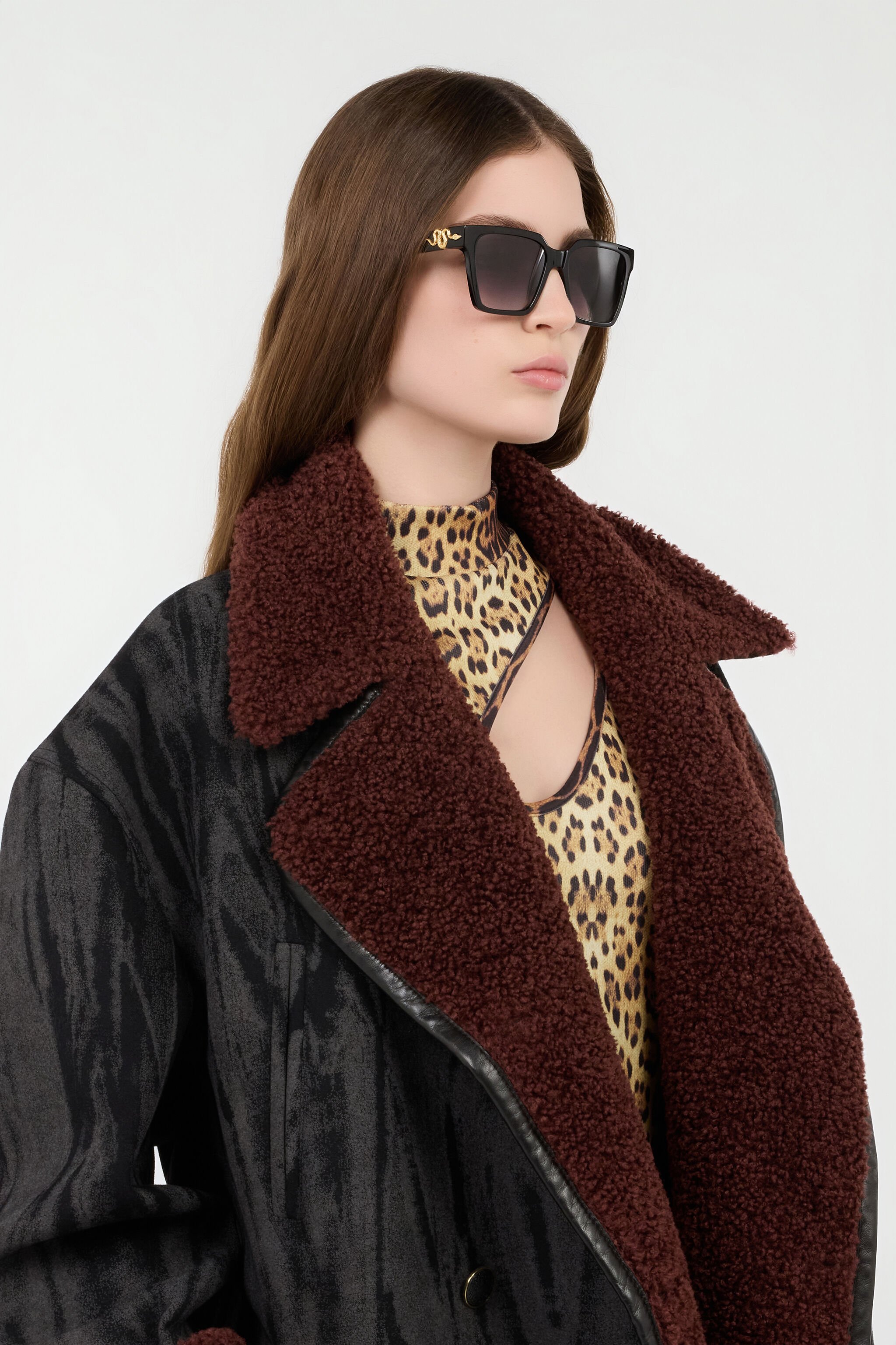 RC Wide front femenine sunglasses. SHINY BLACK VALD07-ID245