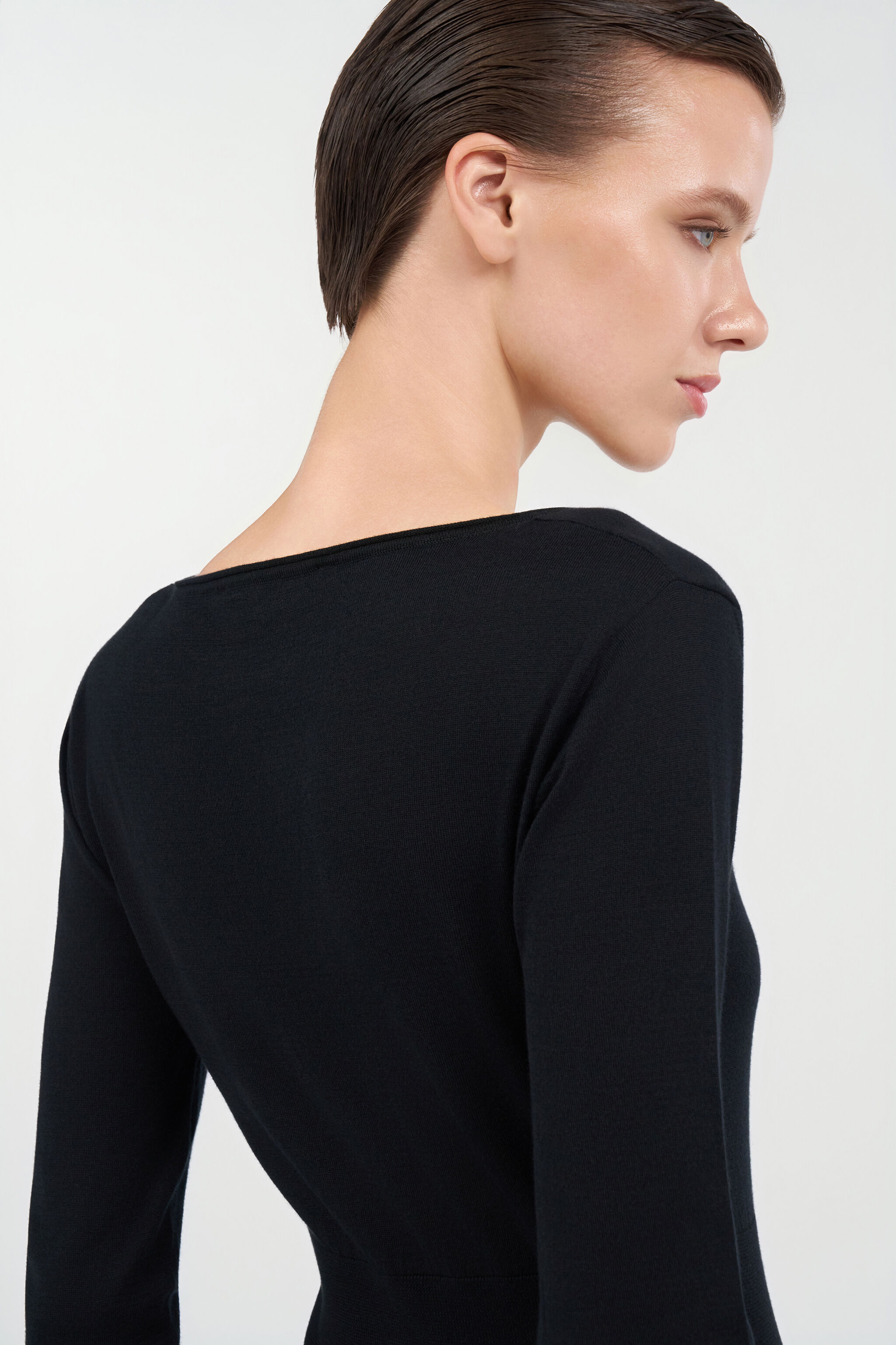 RC Long-sleeve sweater Nero UWM608-WH003