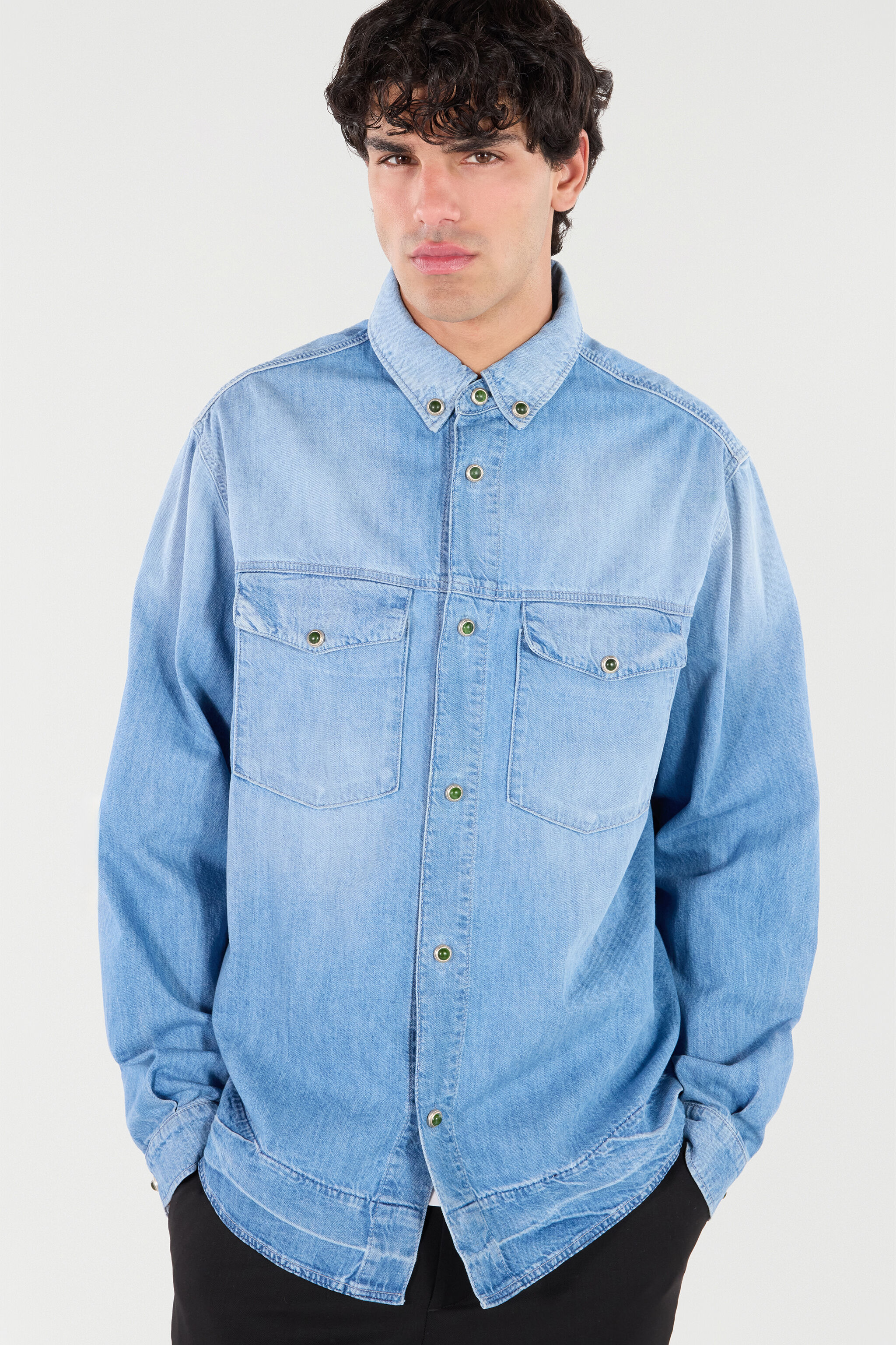 RC Denim Shirt with Jewel Buttons Bleu clair VRJ776-VT001
