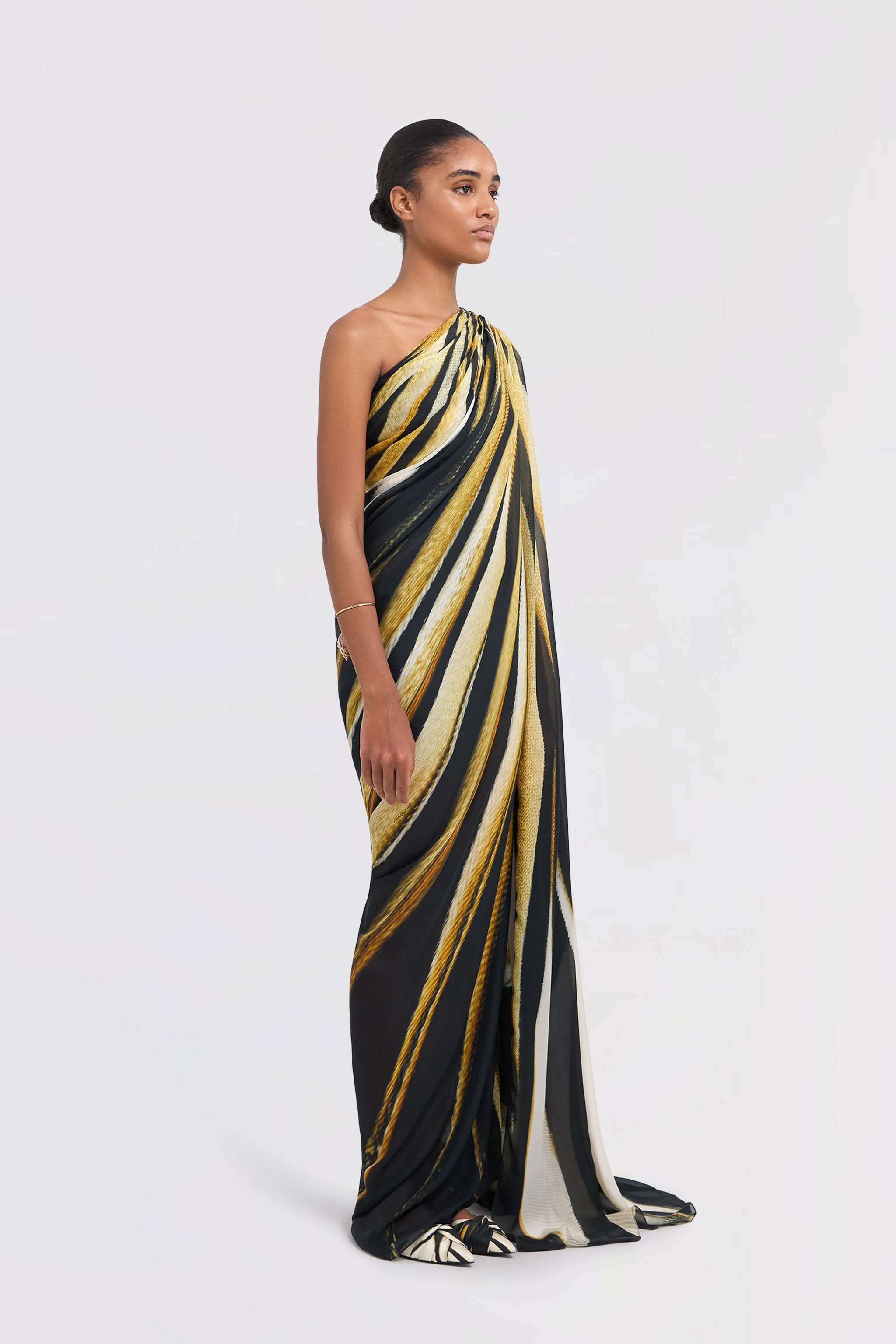RC Robe Maxi En Soie Imprimé Ray Of Gold Or TKT106-CTM33
