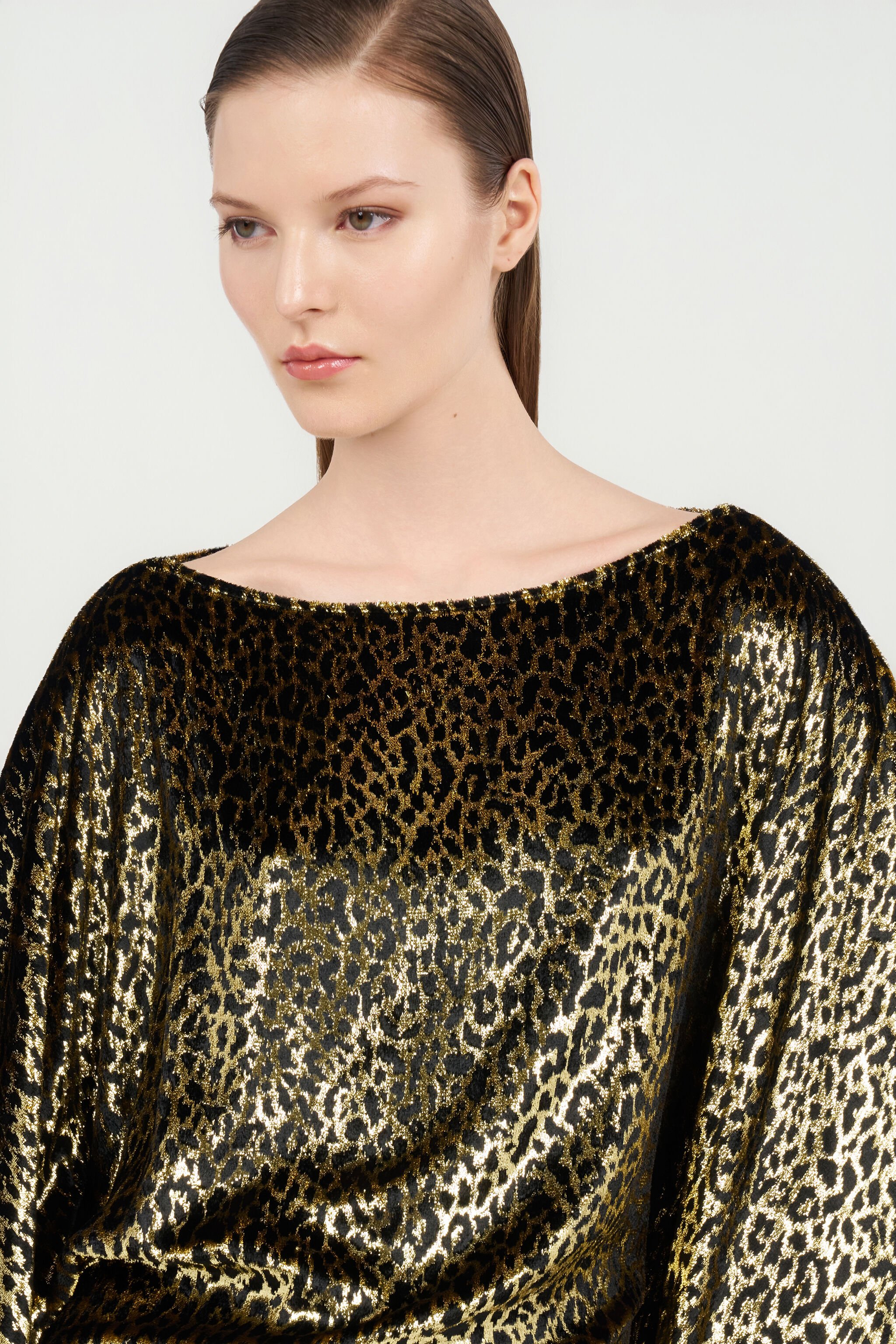 RC Glossy Silk Animal-Print Kimono Dress RC Glossy Silk Animal-Print Kimono Dress BLACK/GOLD WKT180-FT061