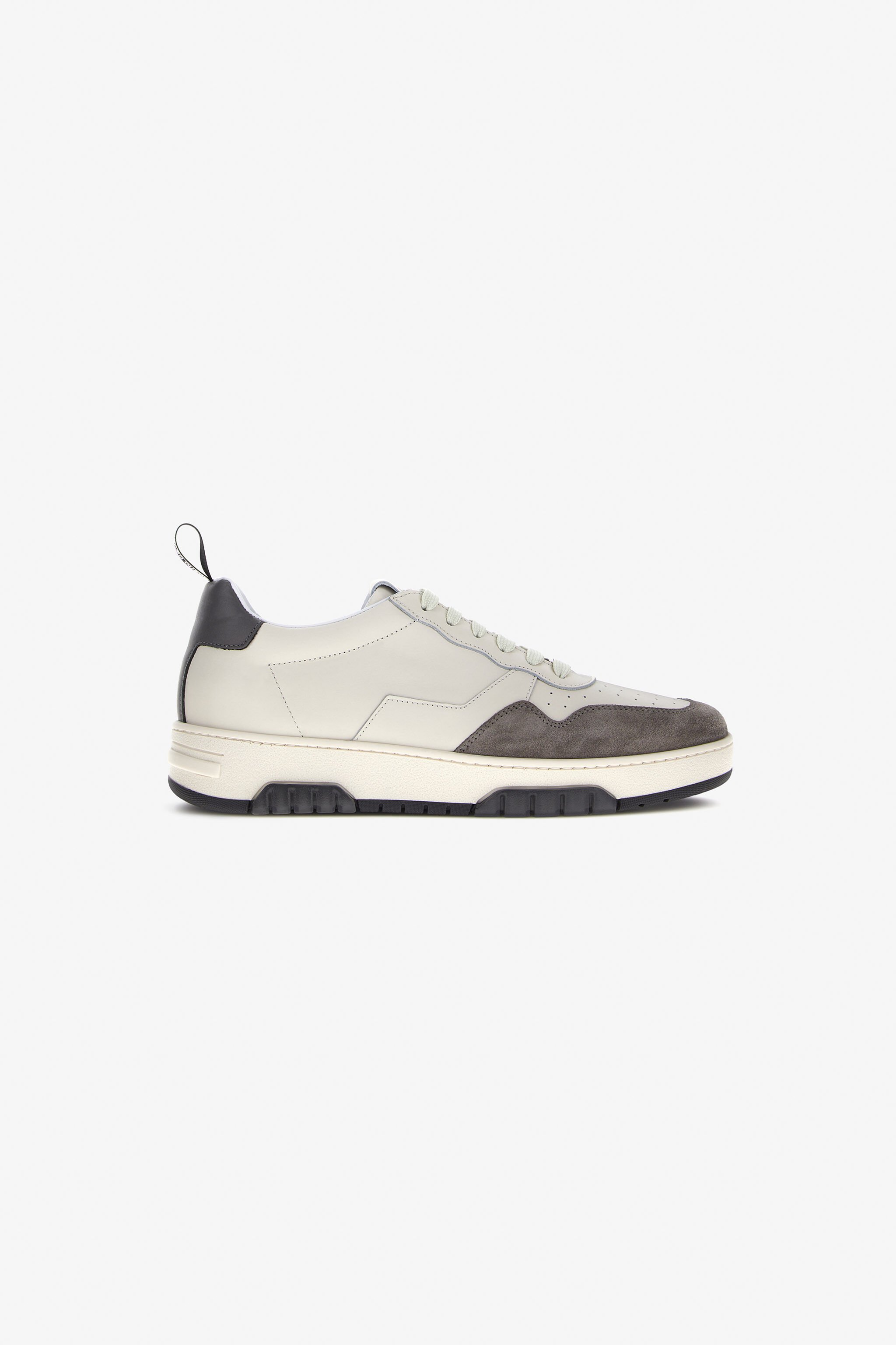 RC Sneakers with Logo Dunkelgrau NOS00B-PNO01