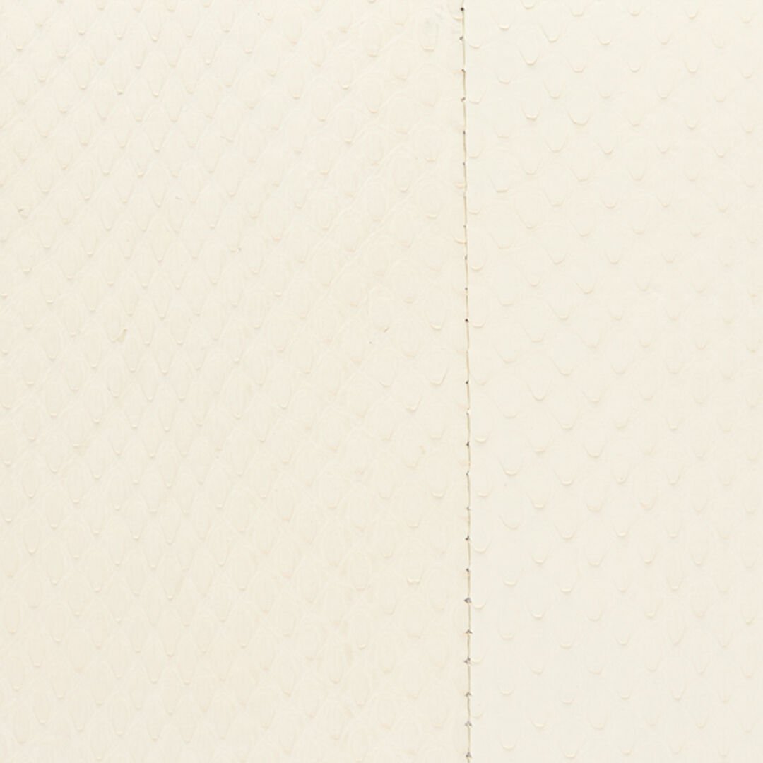 RC White Bag with Snake and Scale Motif WHITE WWB001-PA001