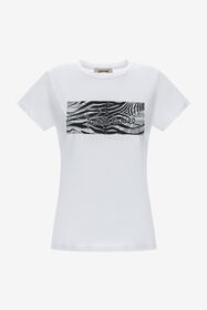 ${brand} T-shirt with Logo ${colorDescription} ${masterID}