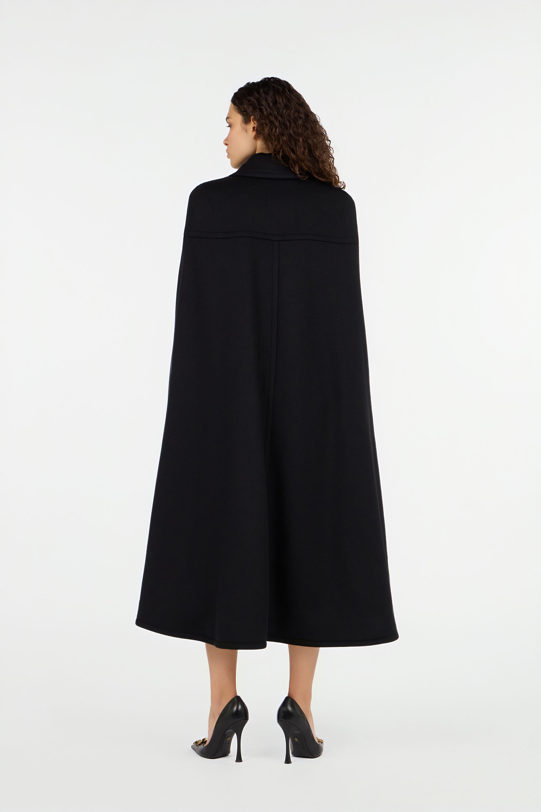 RC Cape With Zipper Black VQT501-GA077