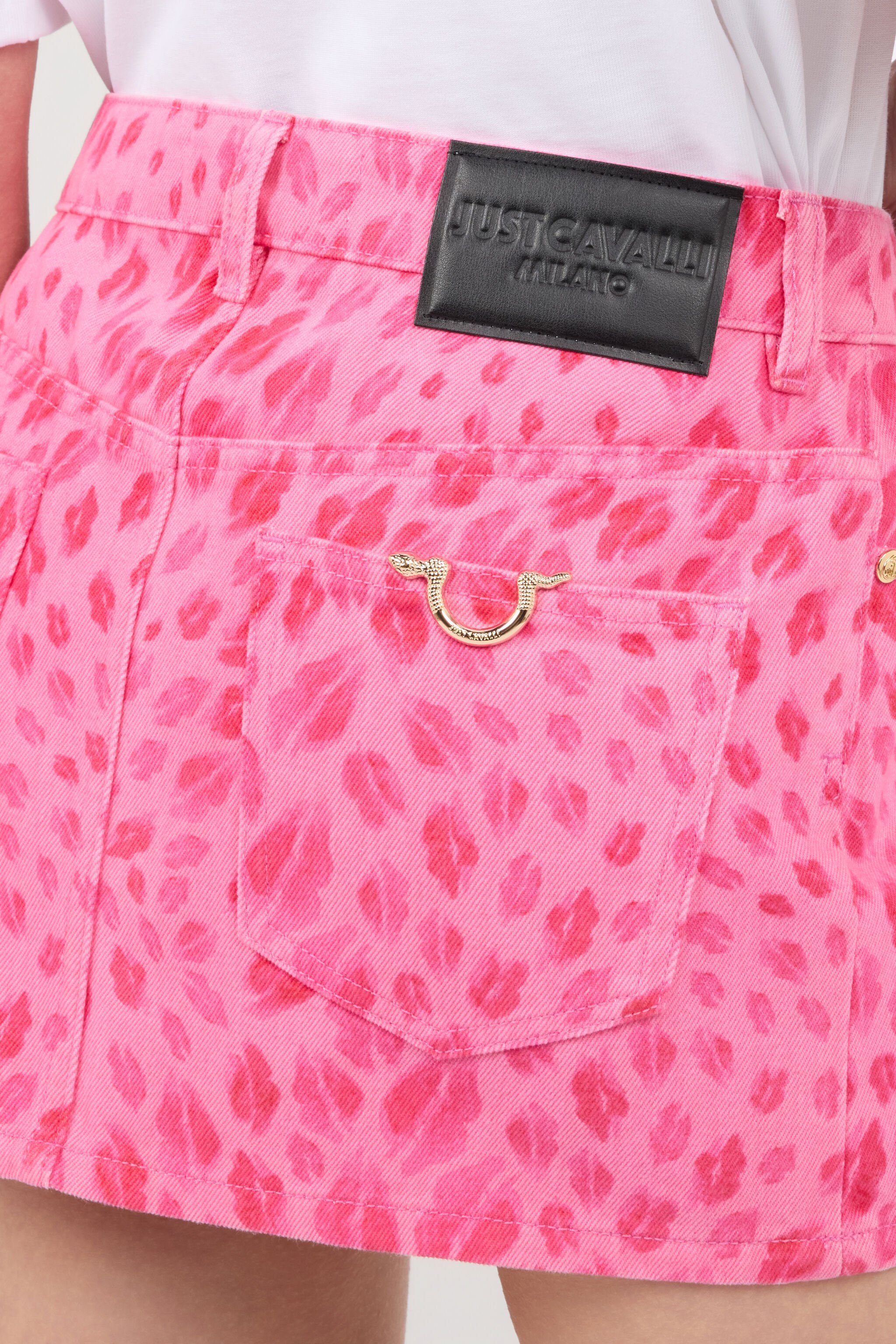 JC The Jaguar Kiss Print Mini Skirt CARNATION WFT186-WF563