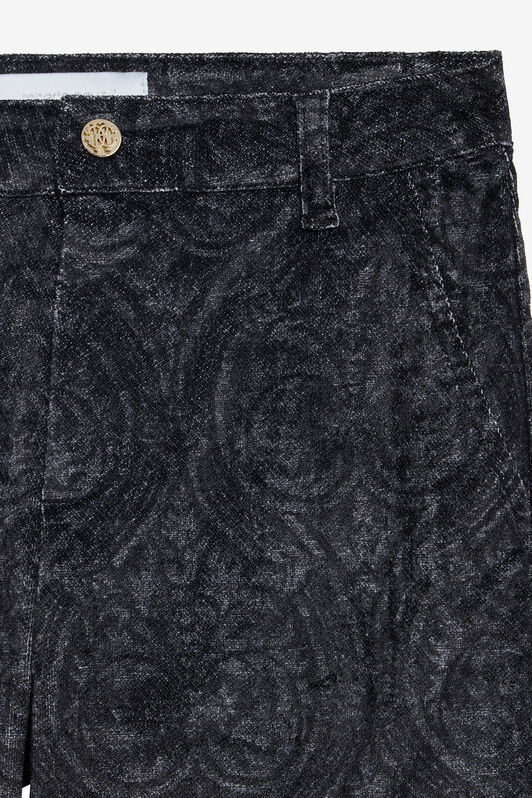JU Black Cargo Jeans with Floral Print BLACK VJT23I-3RP29