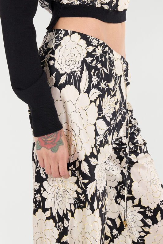 RC Pure Silk Pants with Floral Print Black/White VQT210-TYP71
