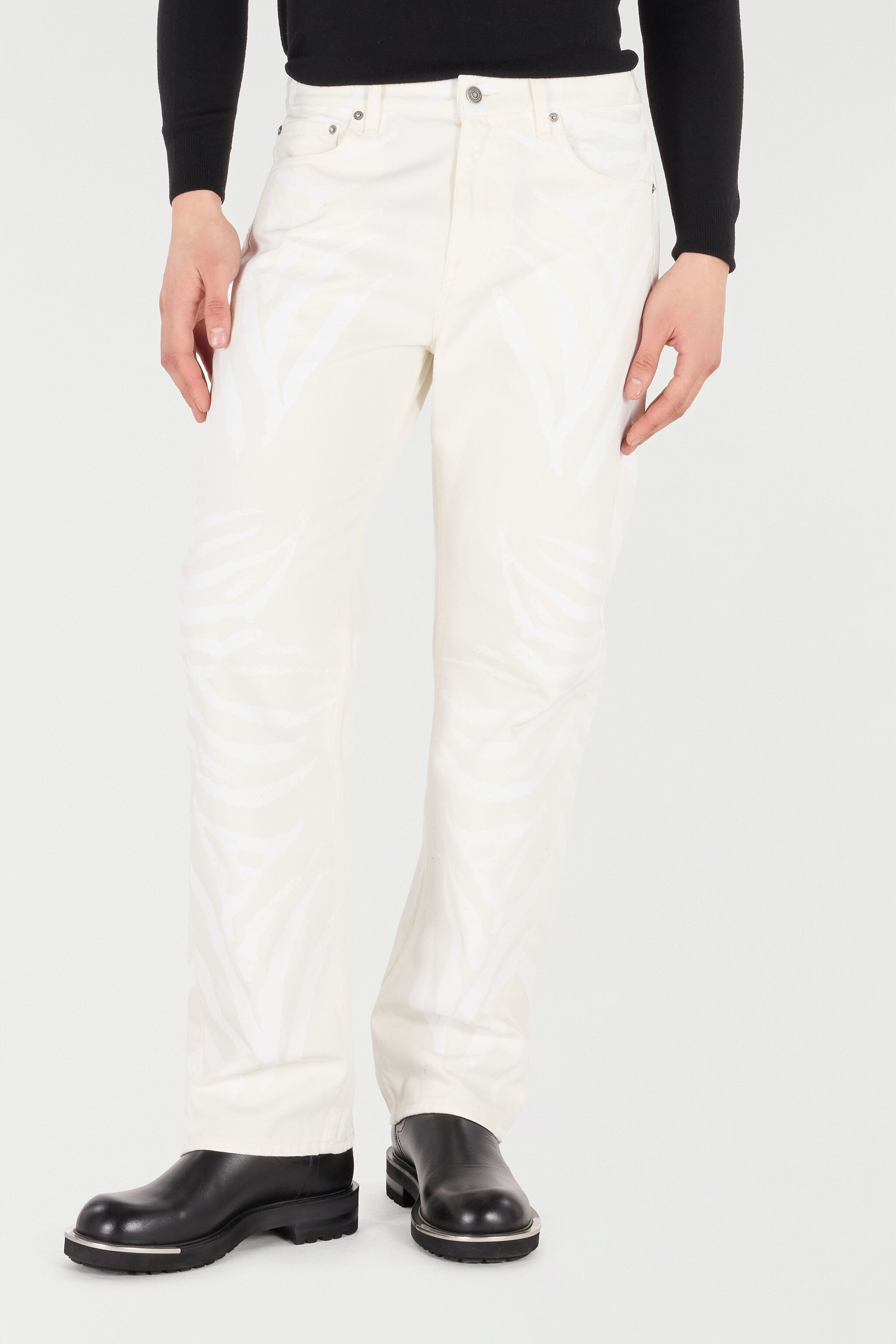 RC Pantalón Cinco Bolsillos Estampado Zebra Blanco URJ206-VMN73