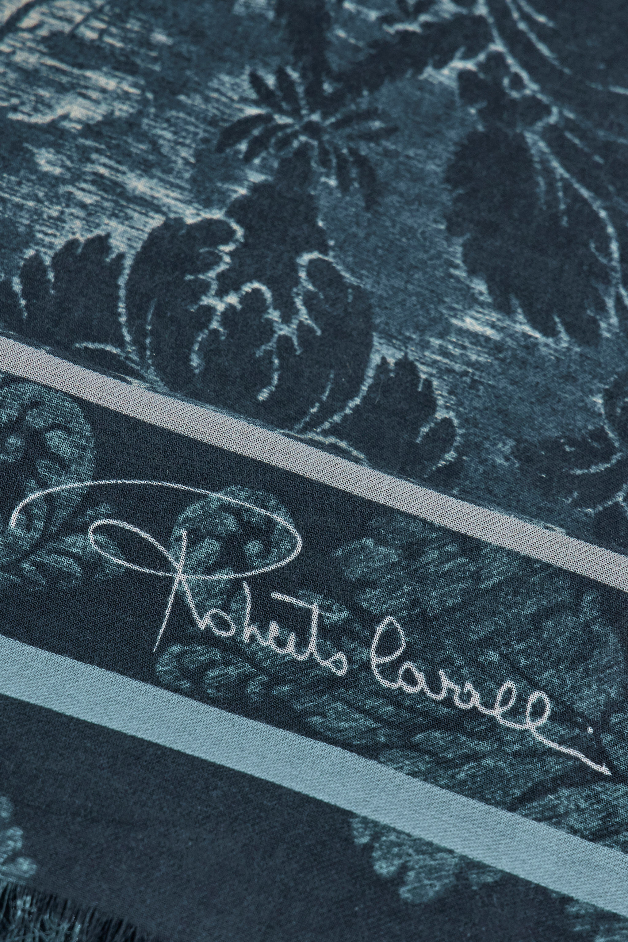 RC Shawl with Brocade Print Dark blue TALR27-IR044