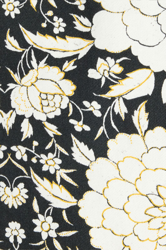 RC Pants with All-Over Floral Print Black/White VQJ207-DAP71