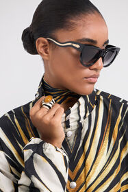 ${brand} Enameled Metal Ring ${colorDescription} ${masterID}