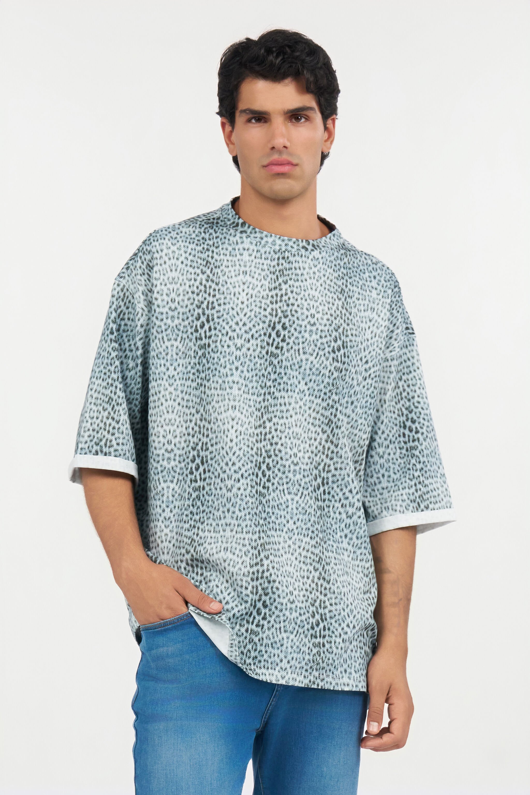 RC T-shirt Oversize con Stampa Baby Jaguar RC T-shirt Oversize con Stampa Baby Jaguar QUIET HARBOUR WNT62B-3PR31